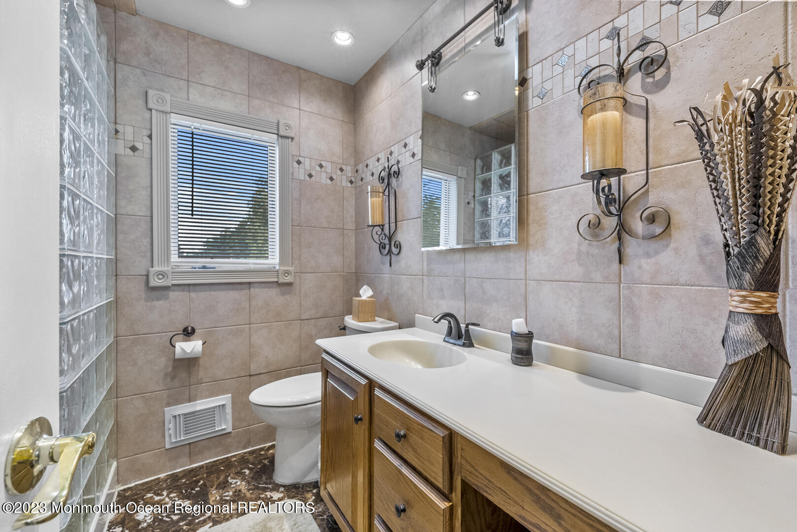 21 Tamarack Drive