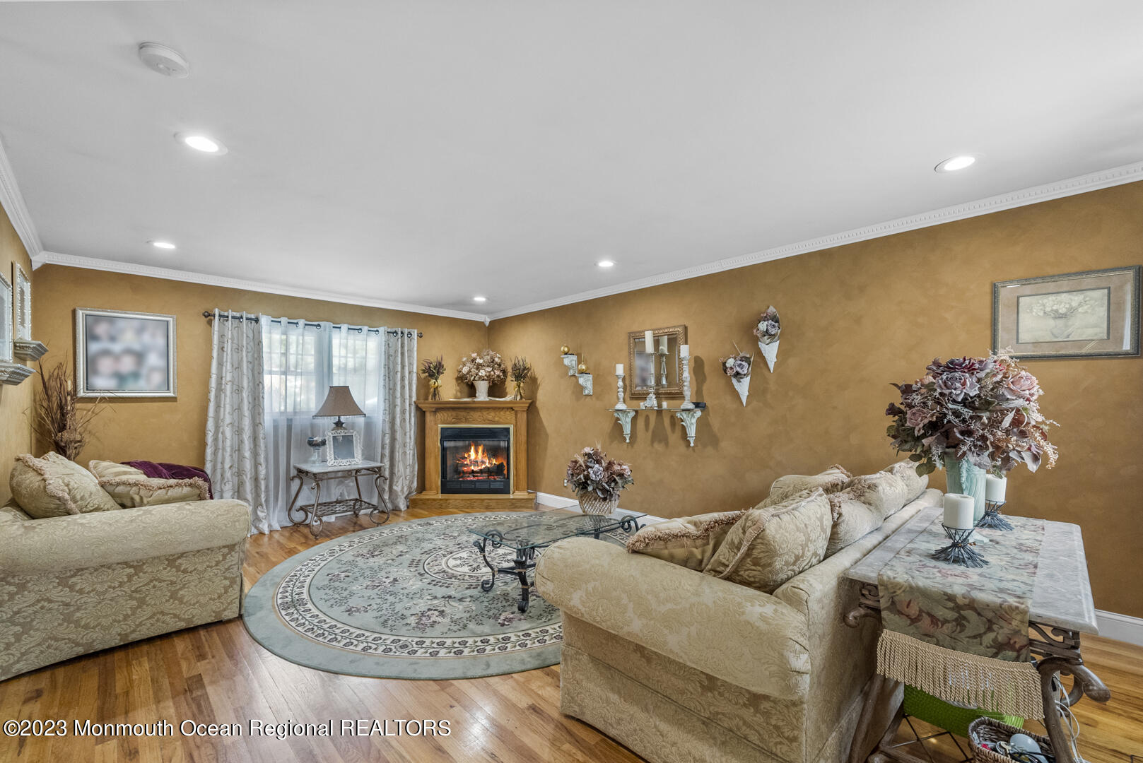 21 Tamarack Drive