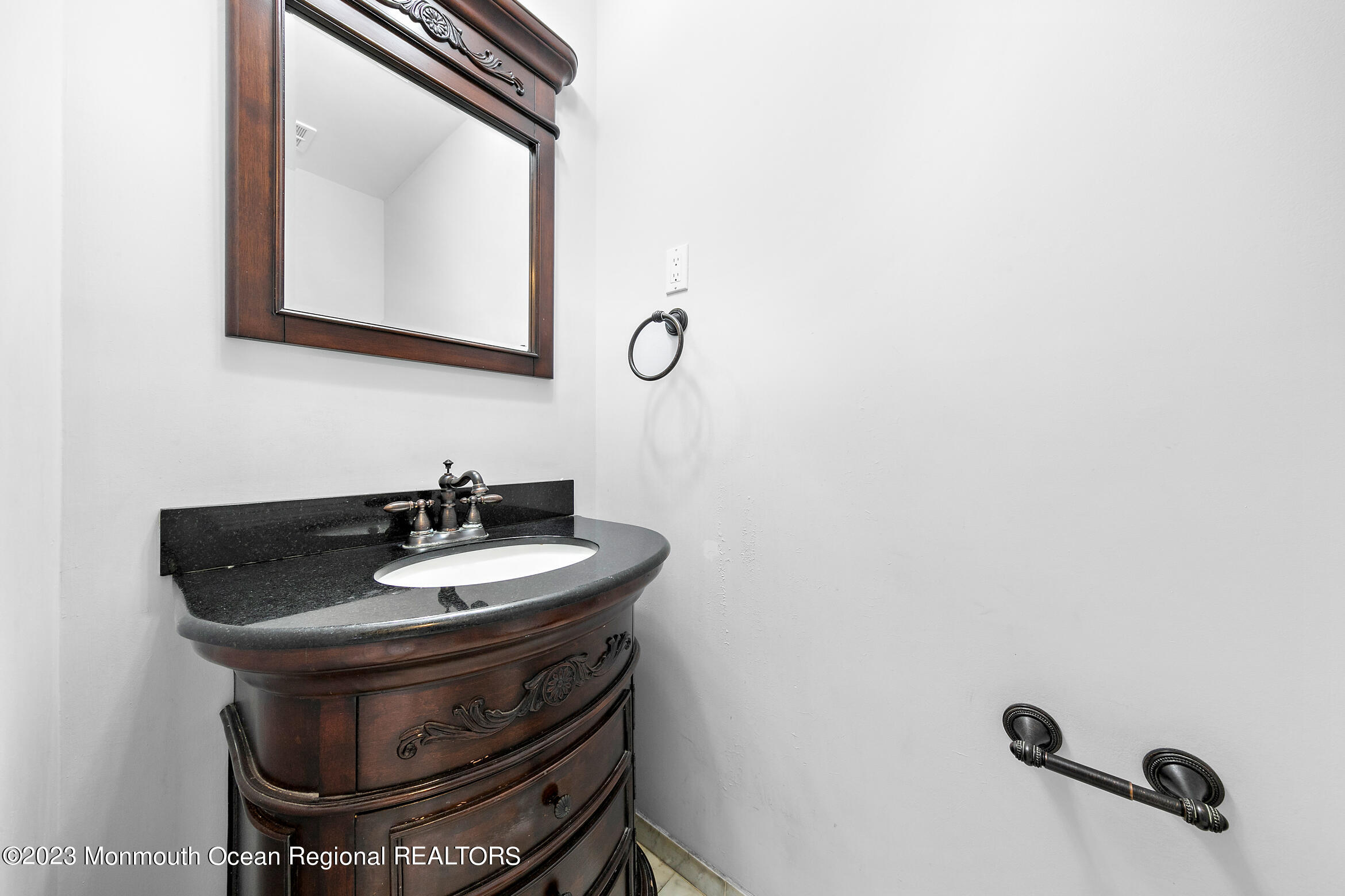 12 Oaklyn Lane