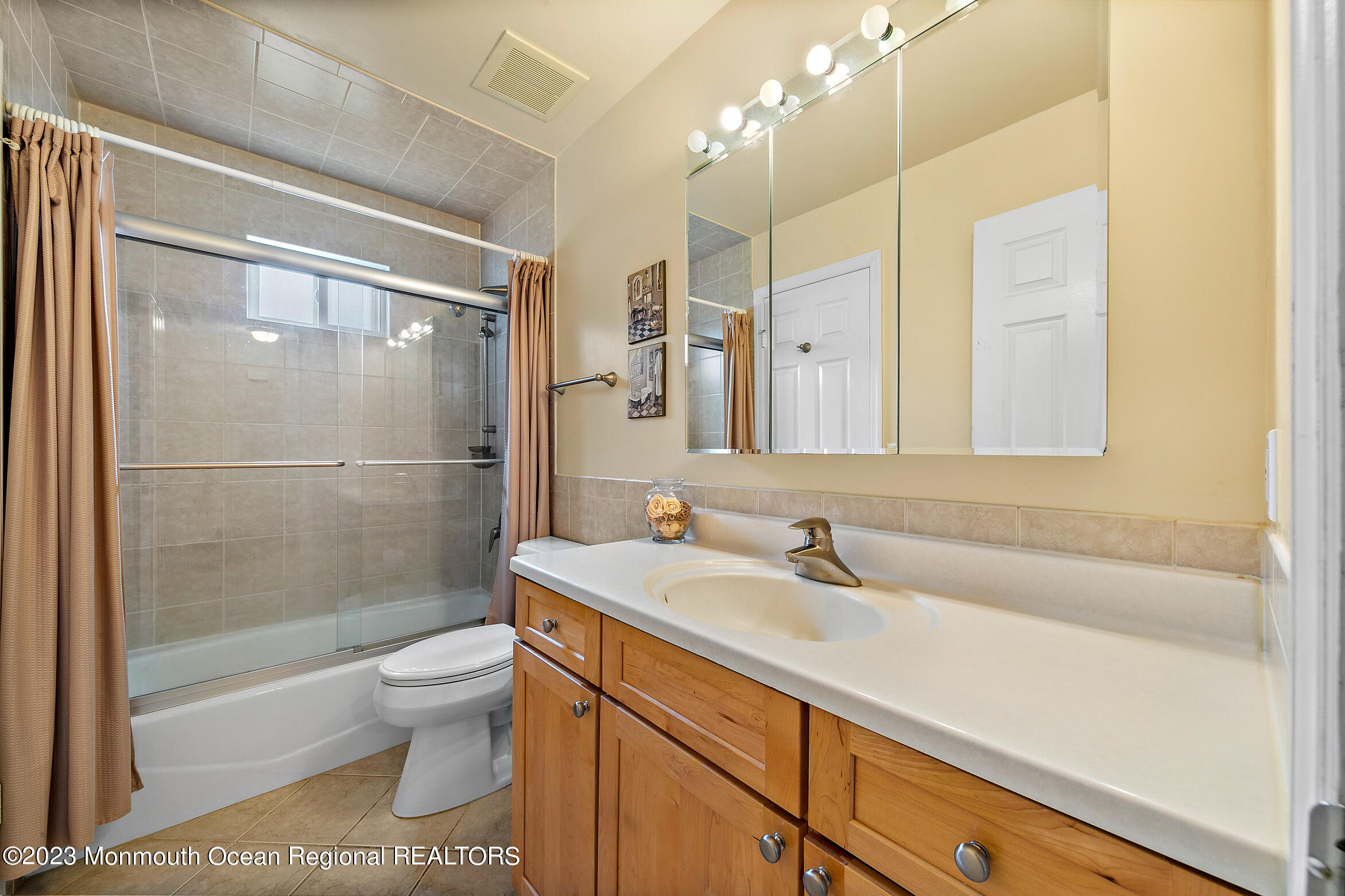 124 Harbor Circle
