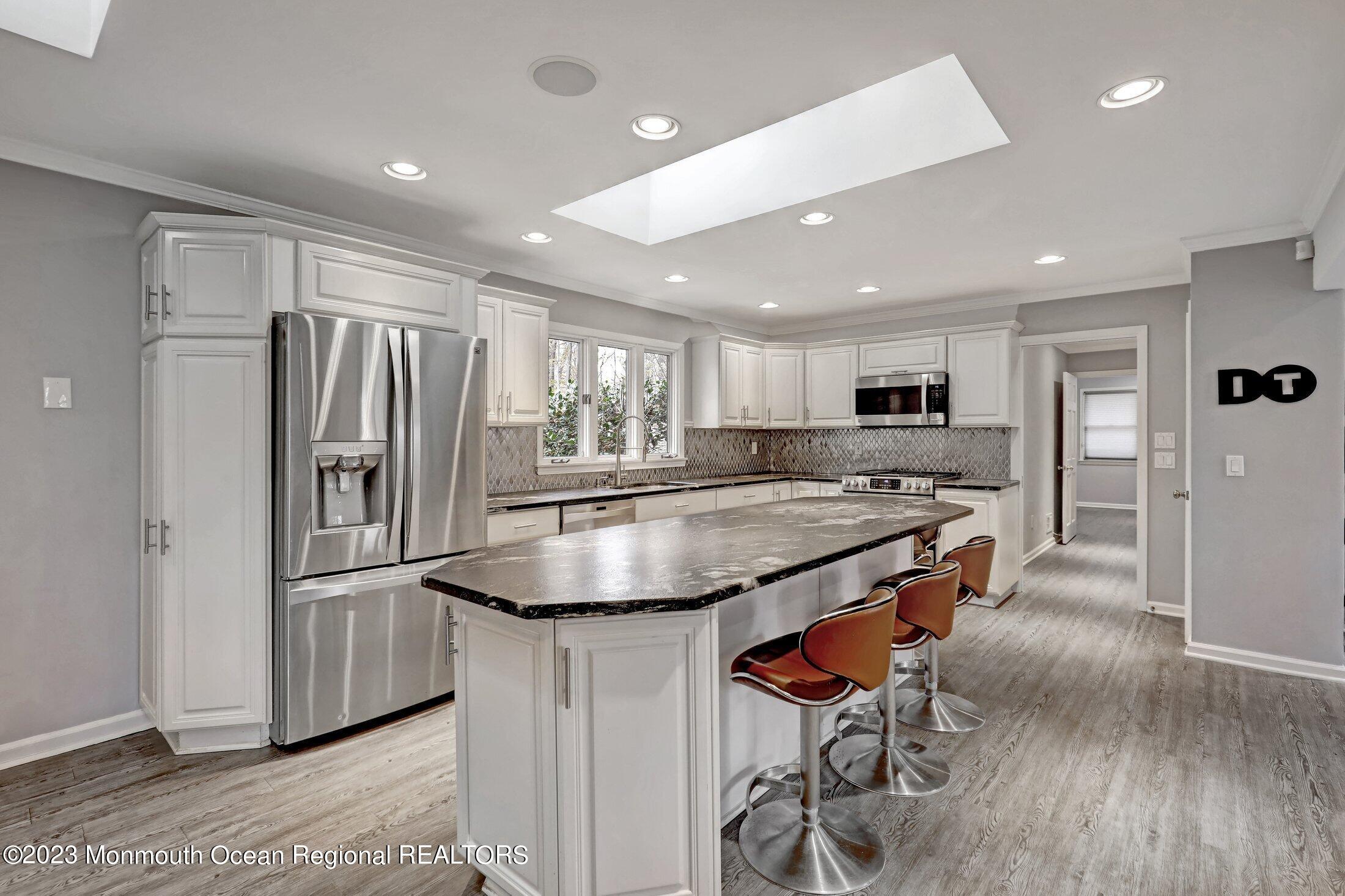 4 Ridge Court