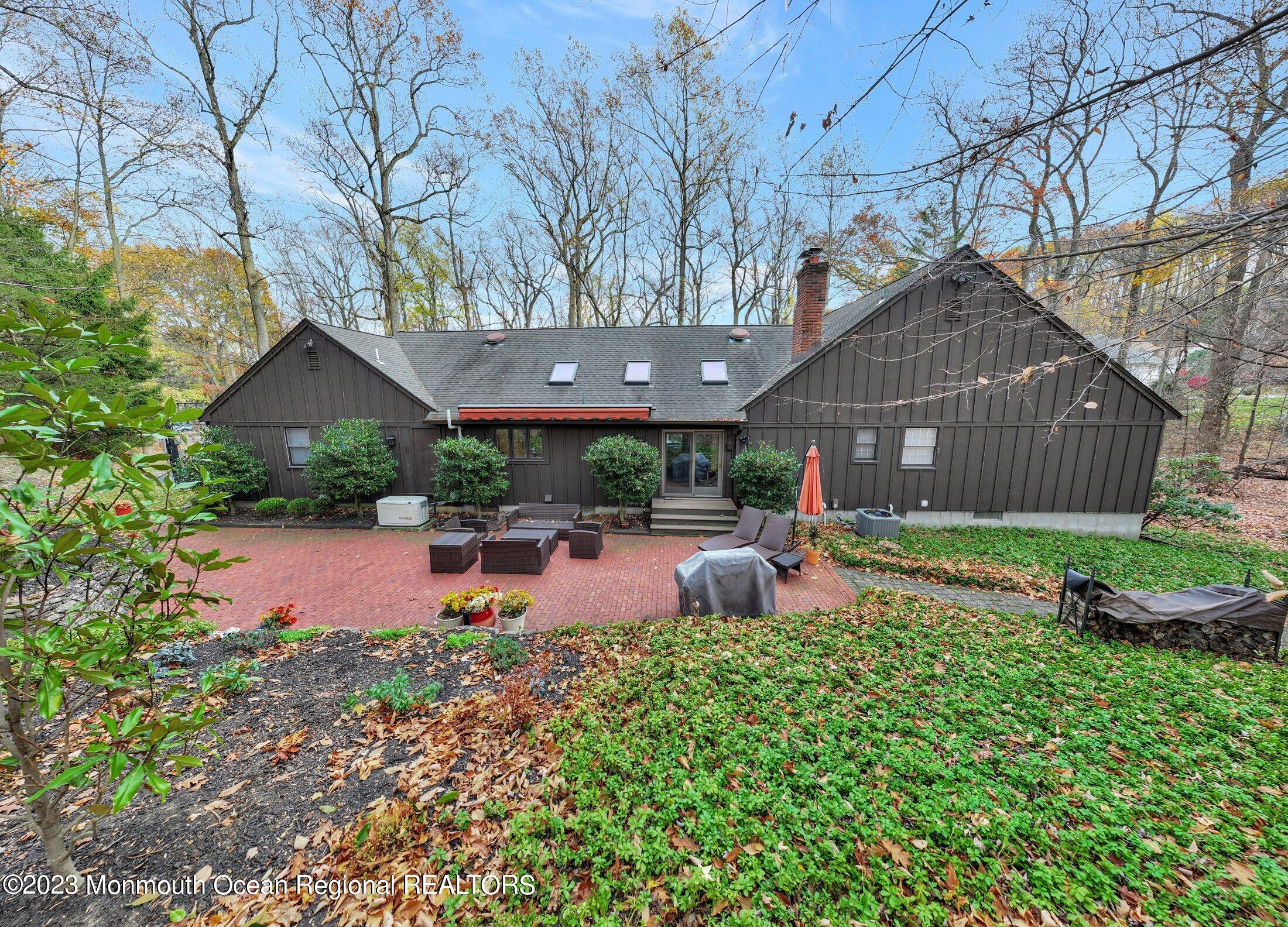 4 Ridge Court
