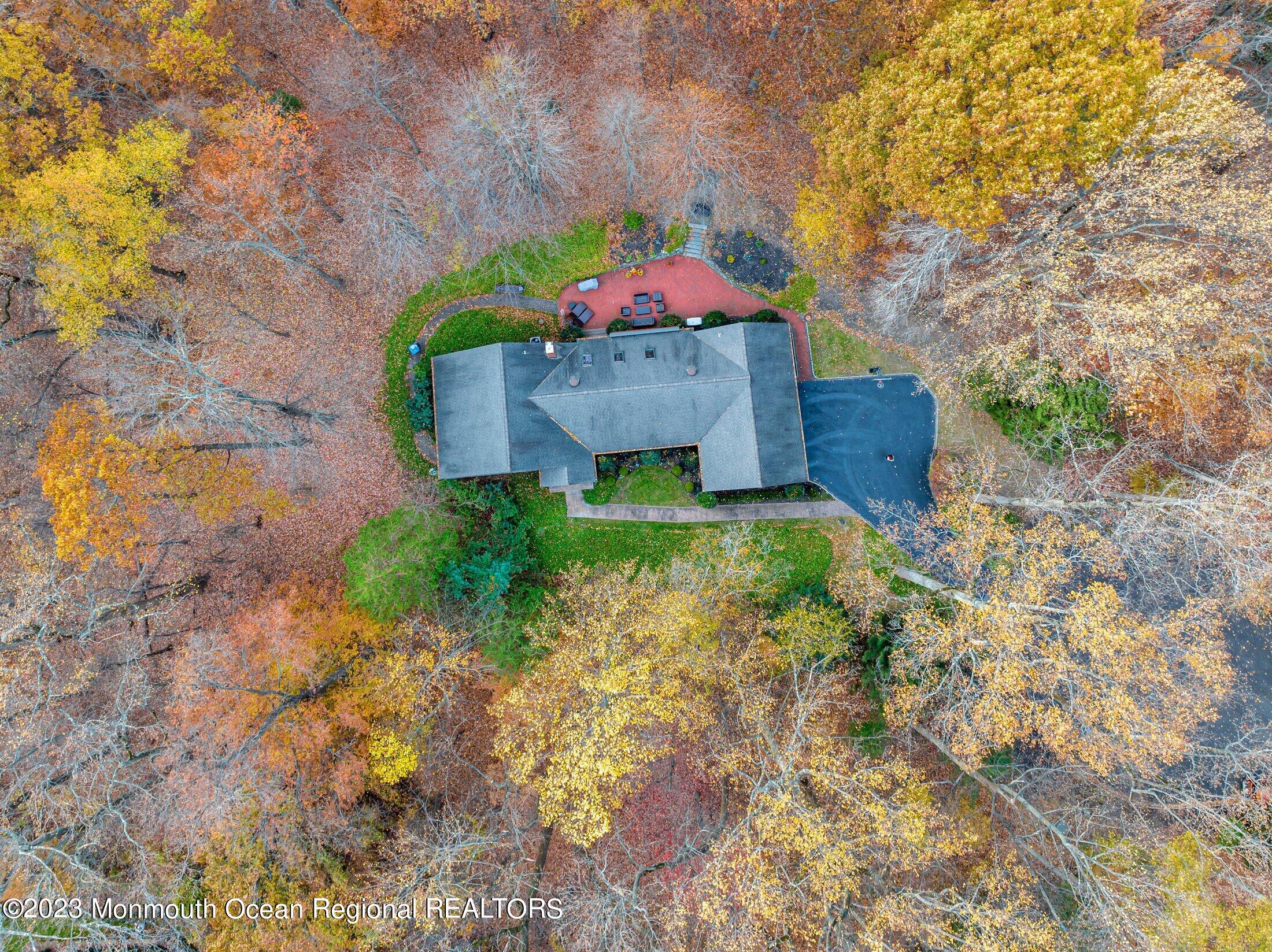 4 Ridge Court