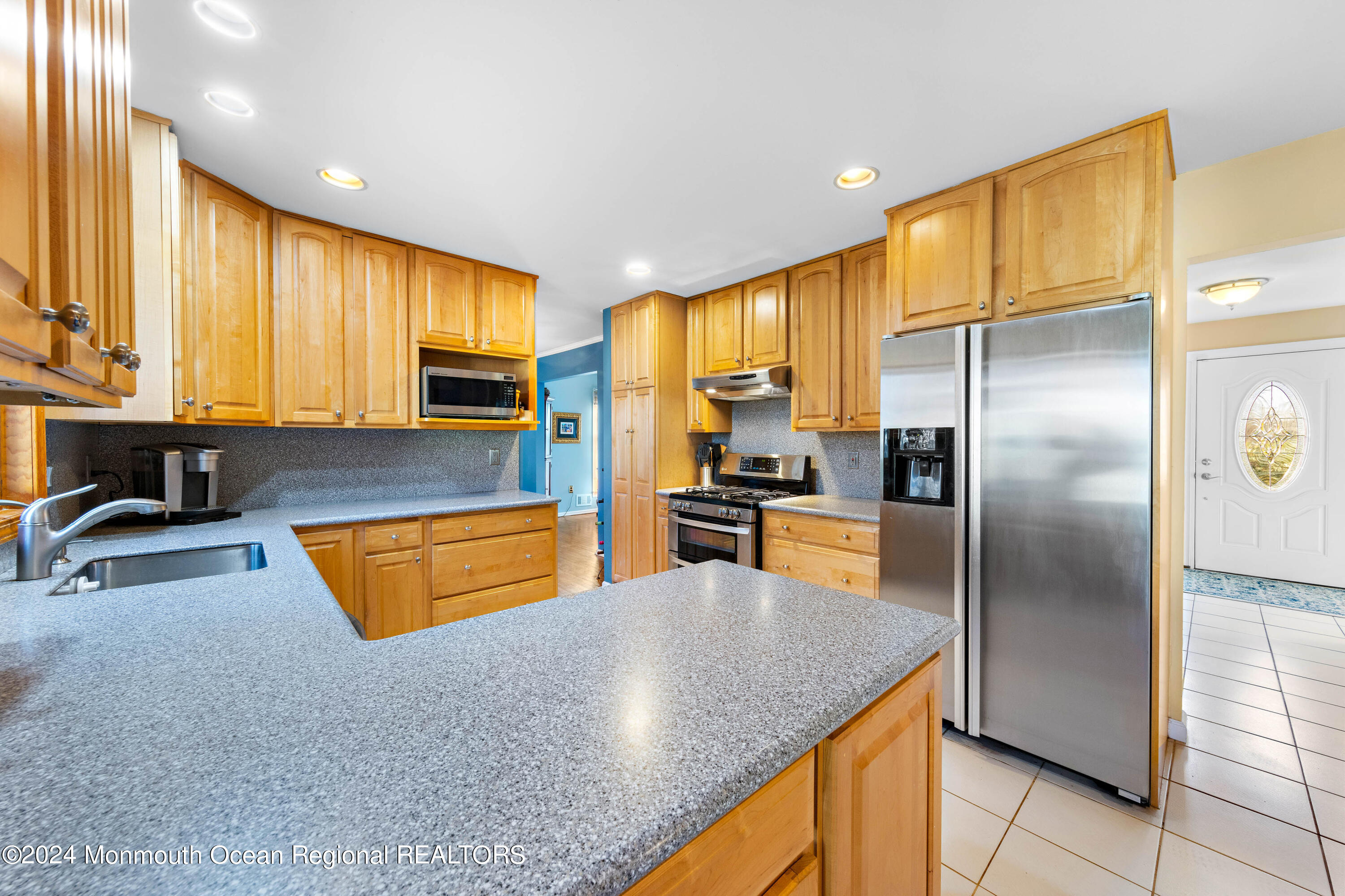 2 Woodland Circle