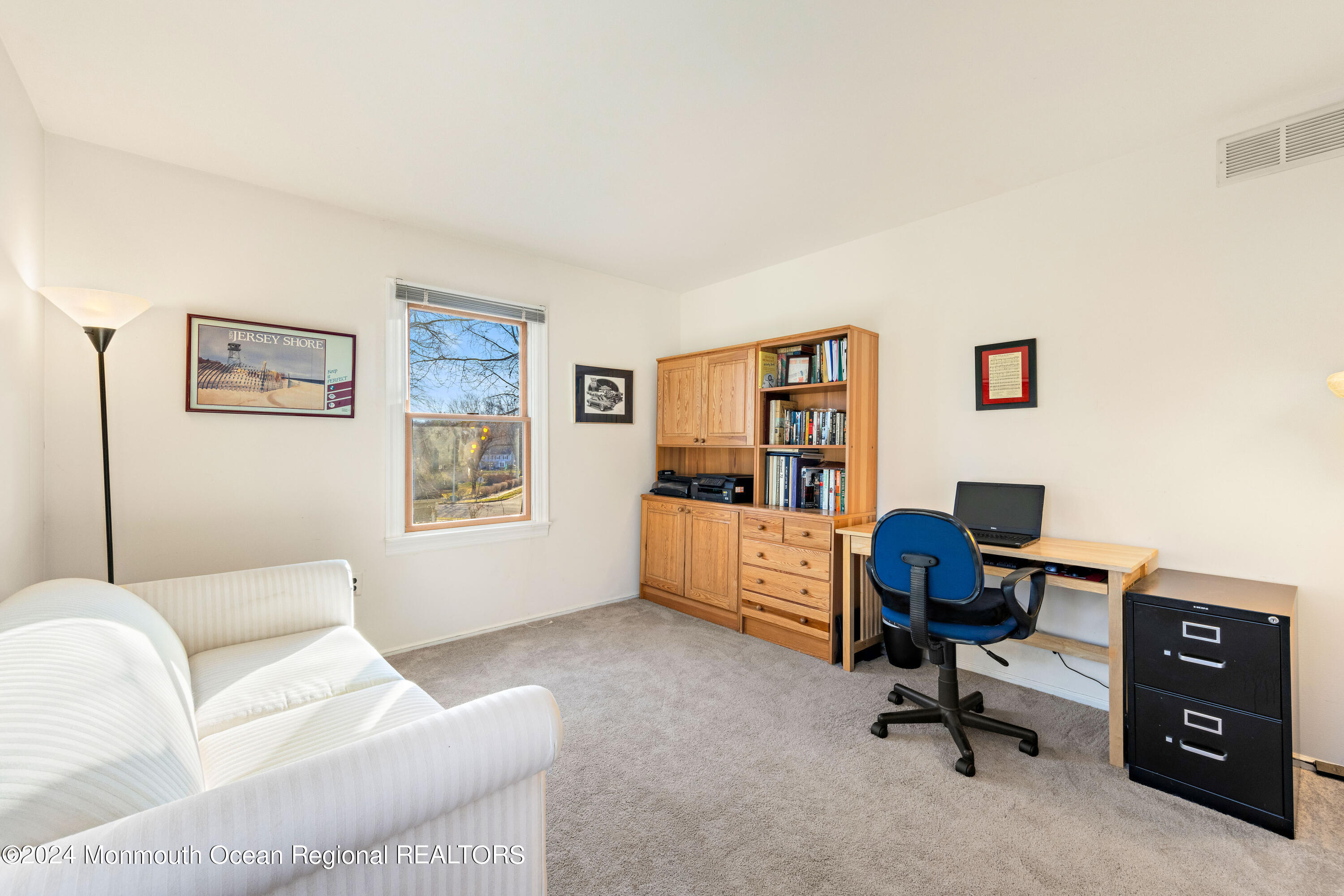 2 Woodland Circle