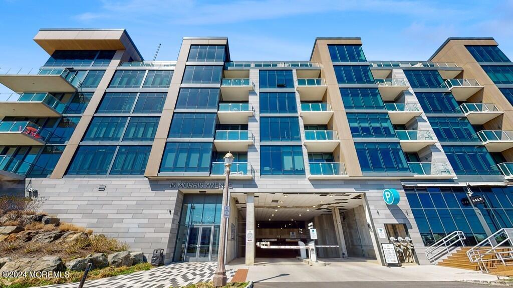 15 Morris Avenue, 509