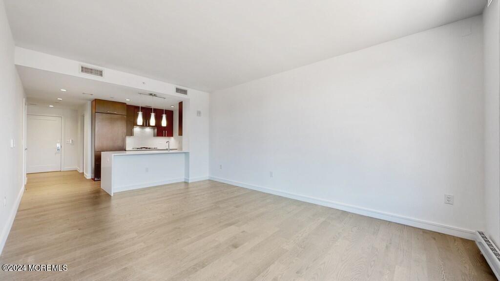 15 Morris Avenue, 509