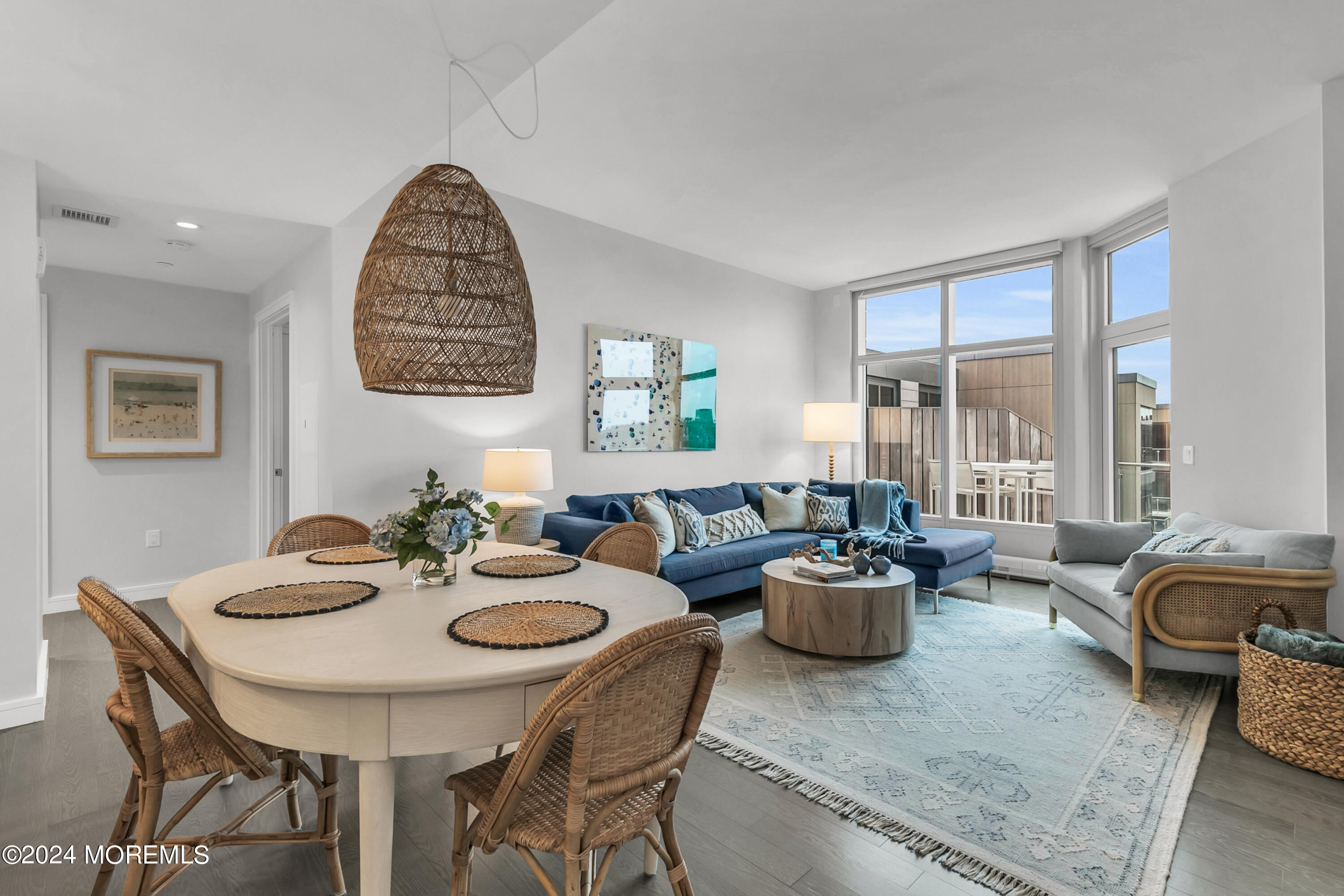 15 Morris Avenue, 604