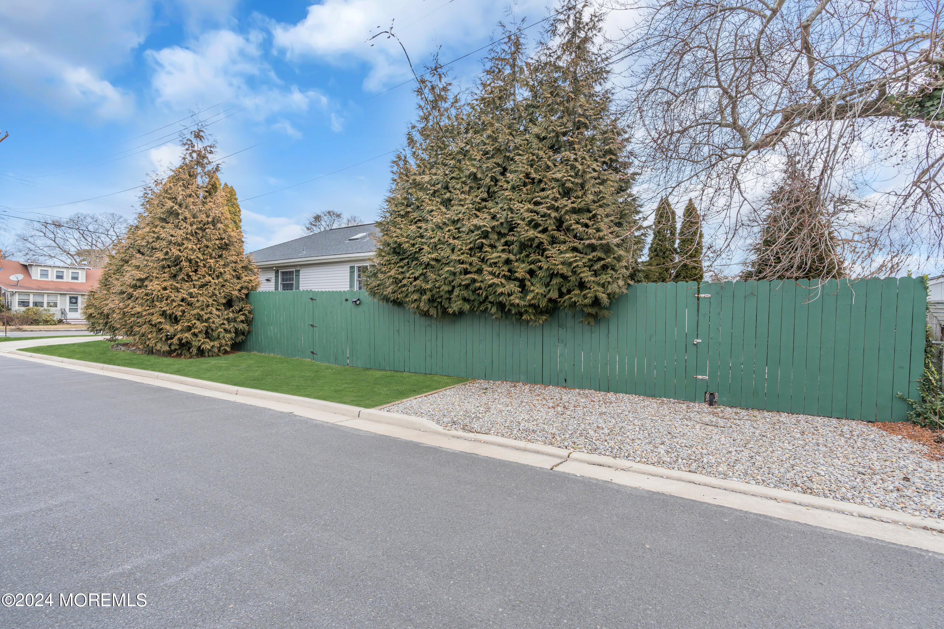 2126 Barnegat Boulevard