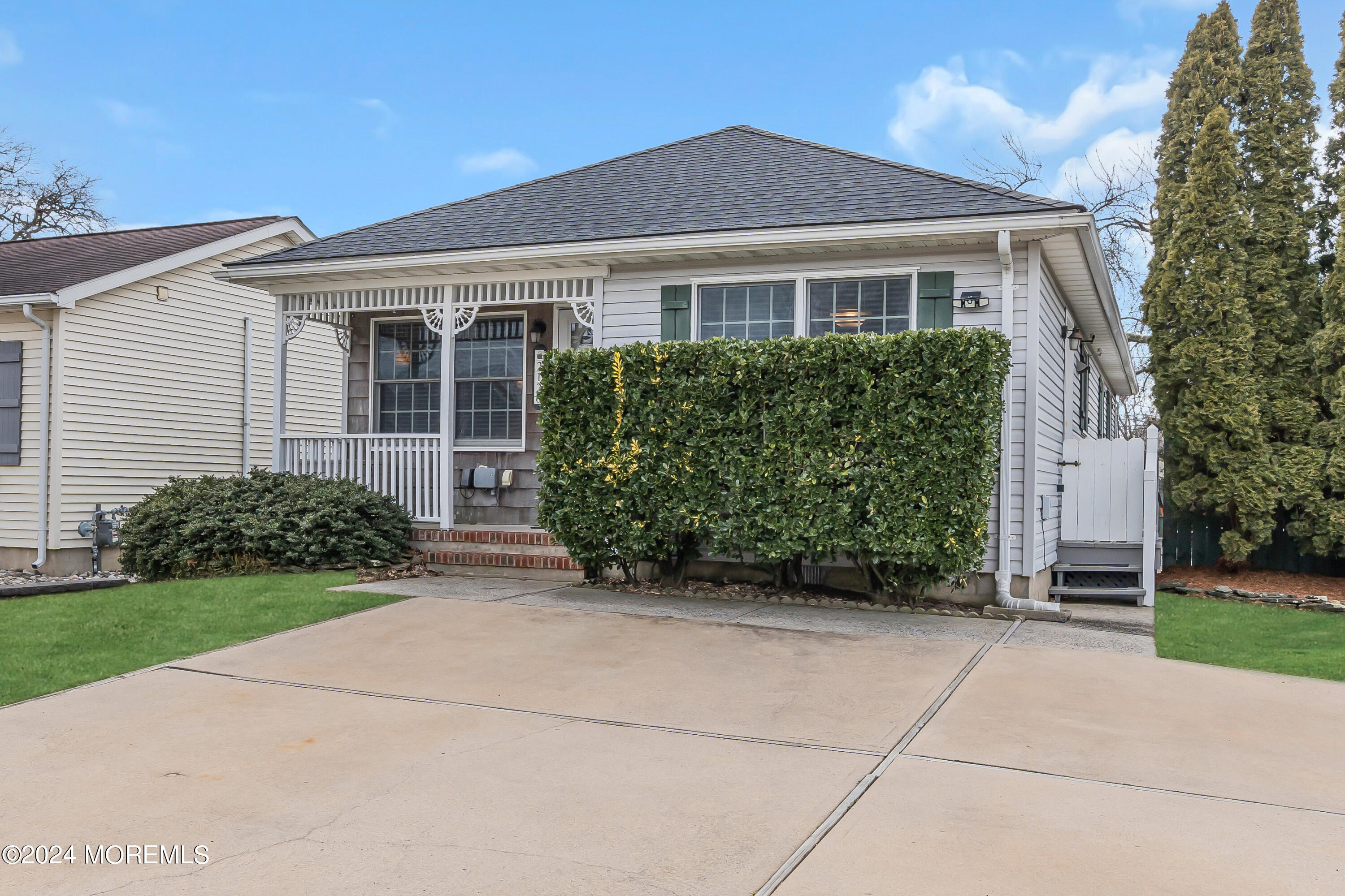 2126 Barnegat Boulevard