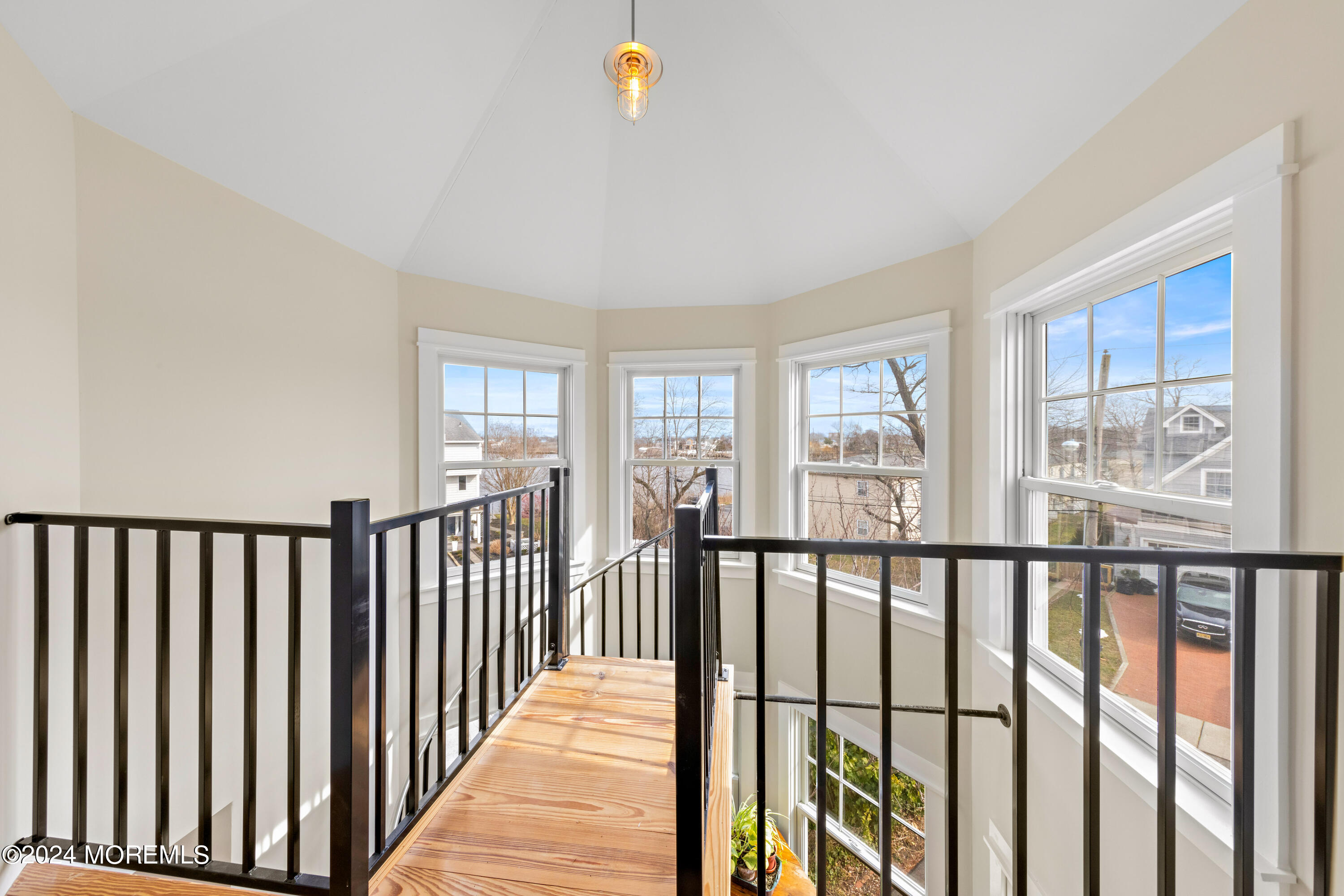 179 Riddle Avenue