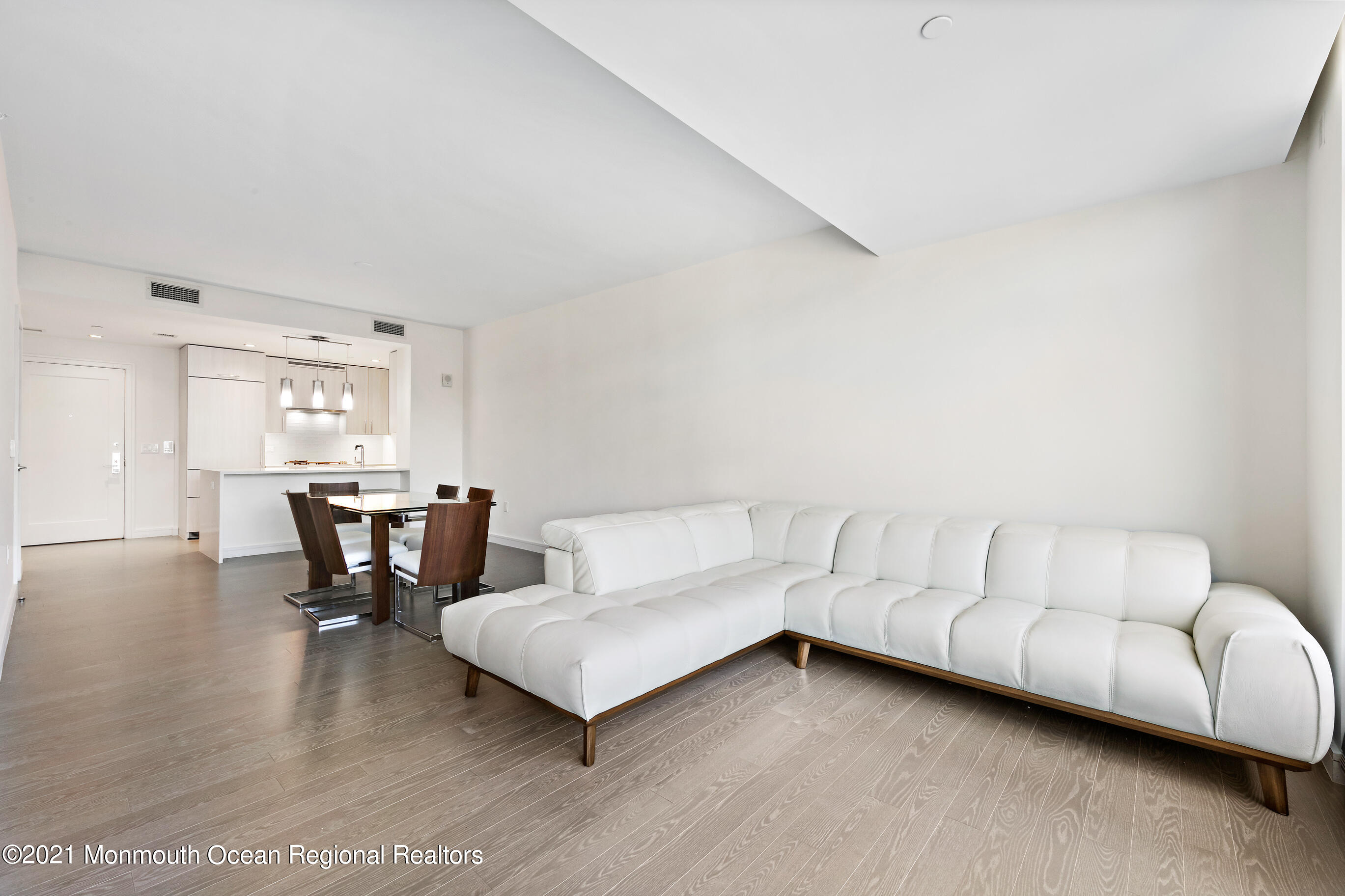15 Morris Avenue, 508 ANNUAL