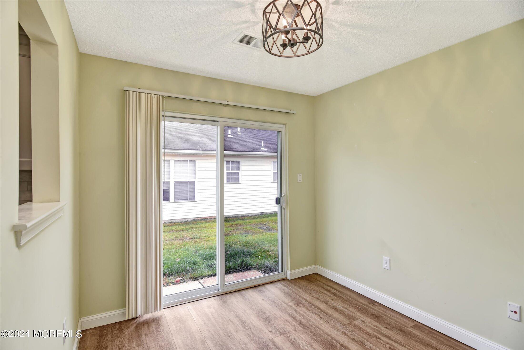 8 Edgeware Close, 1000