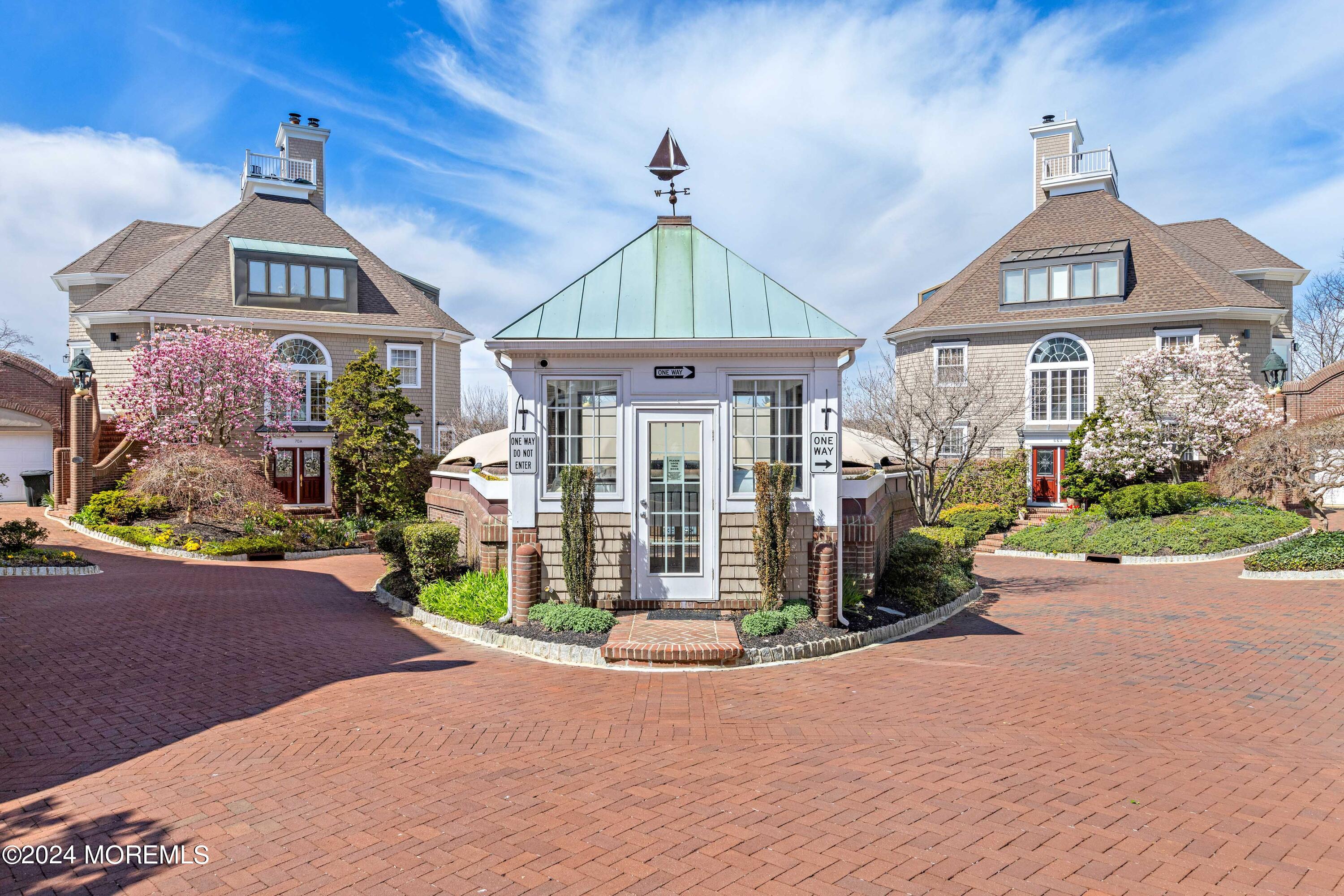72A W Front Street