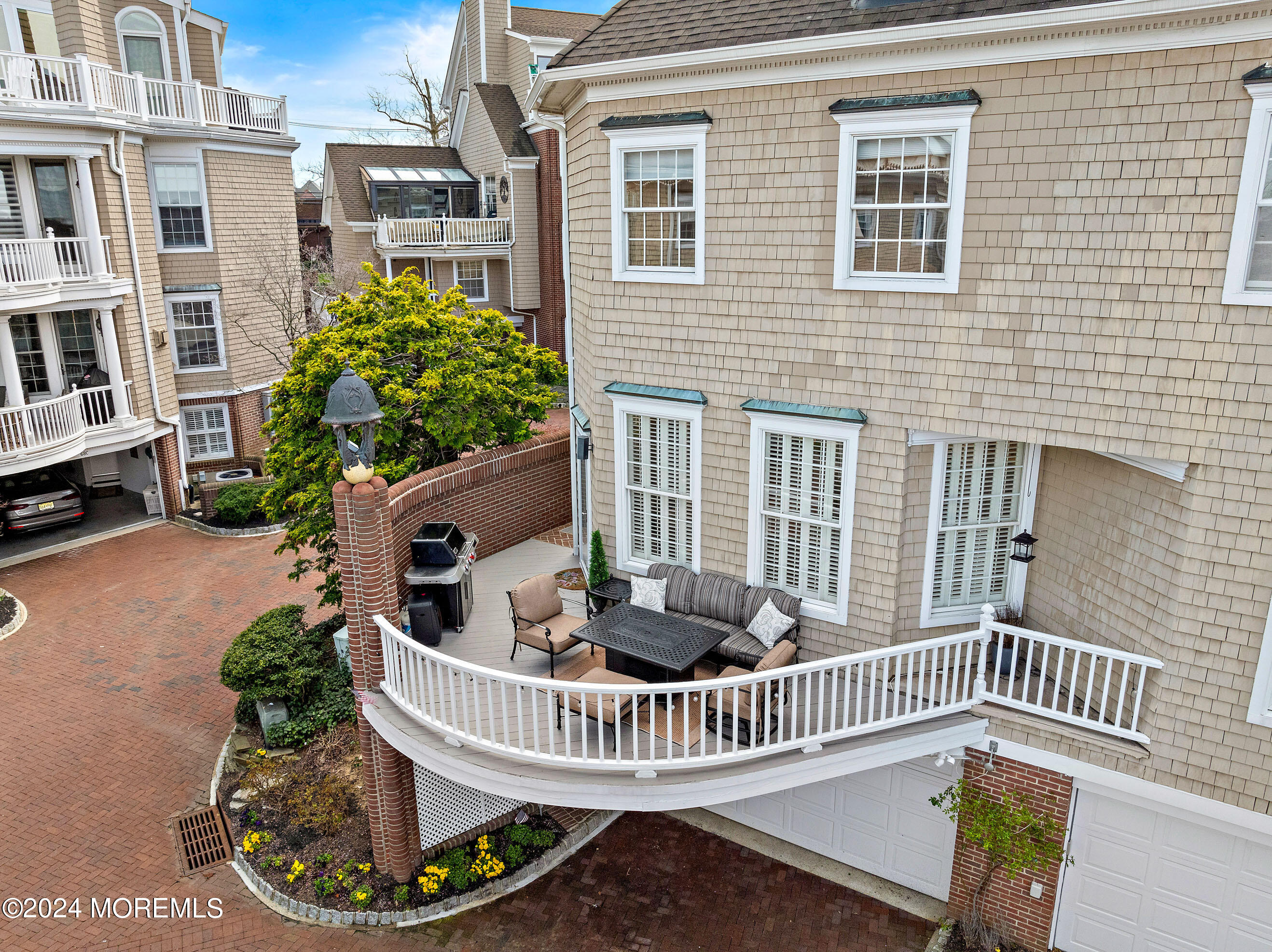 72A W Front Street