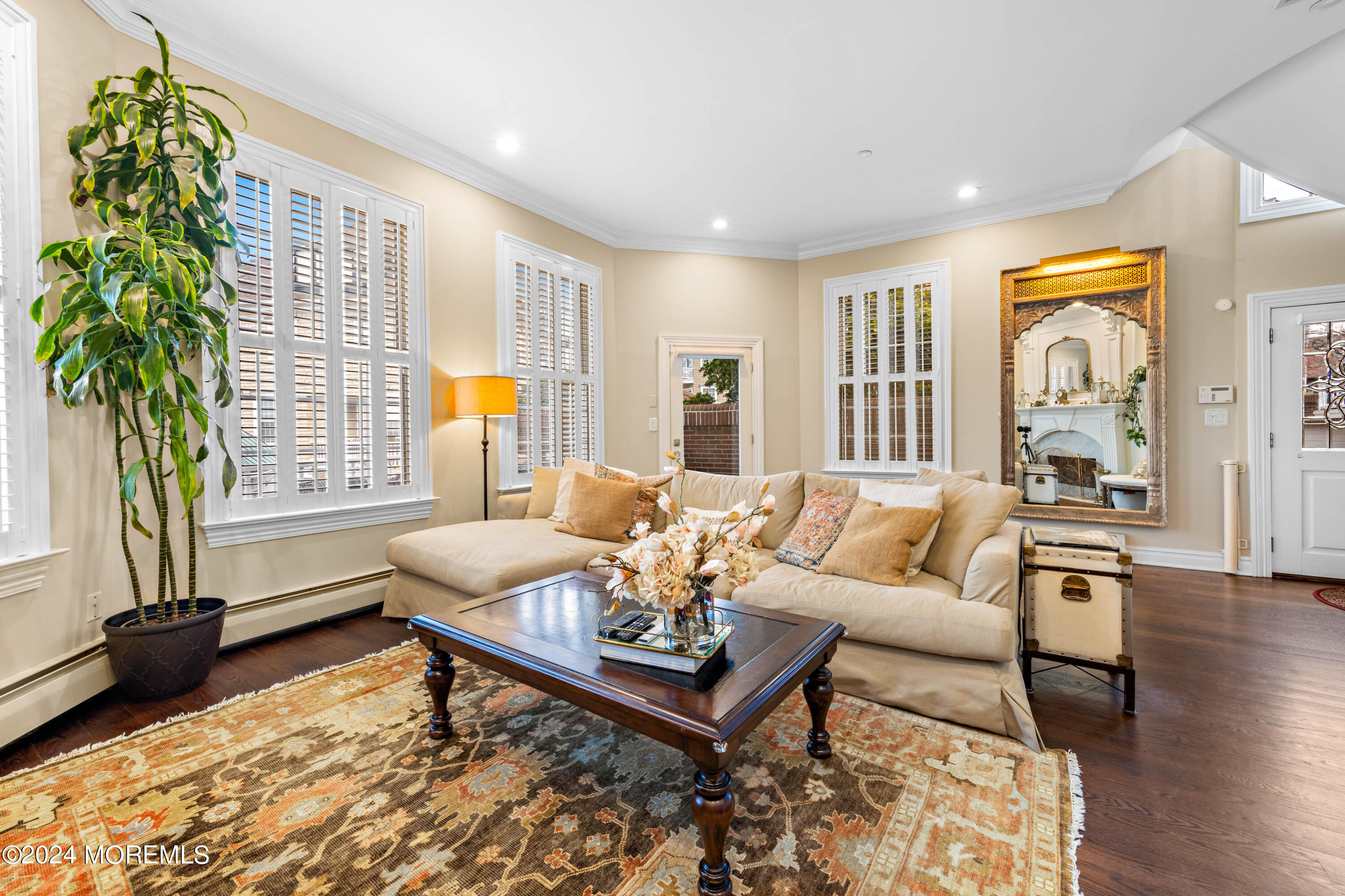 72A W Front Street