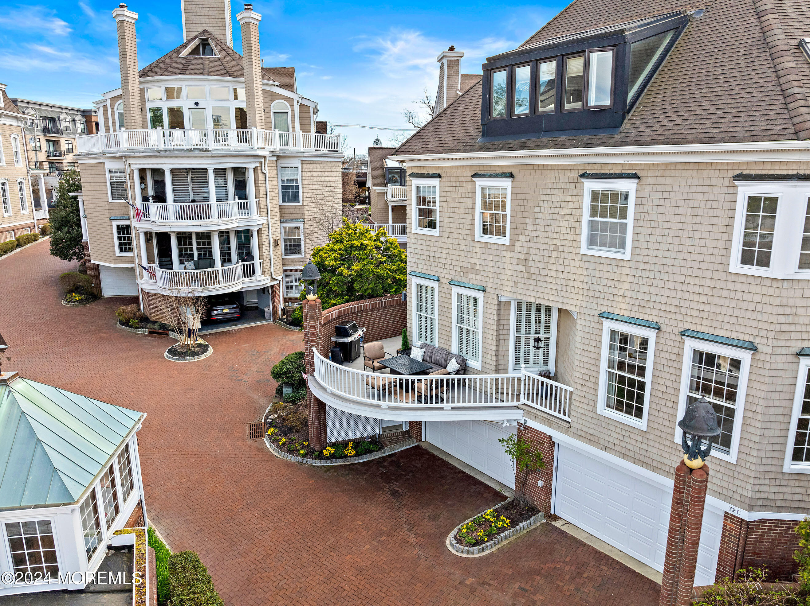 72A W Front Street