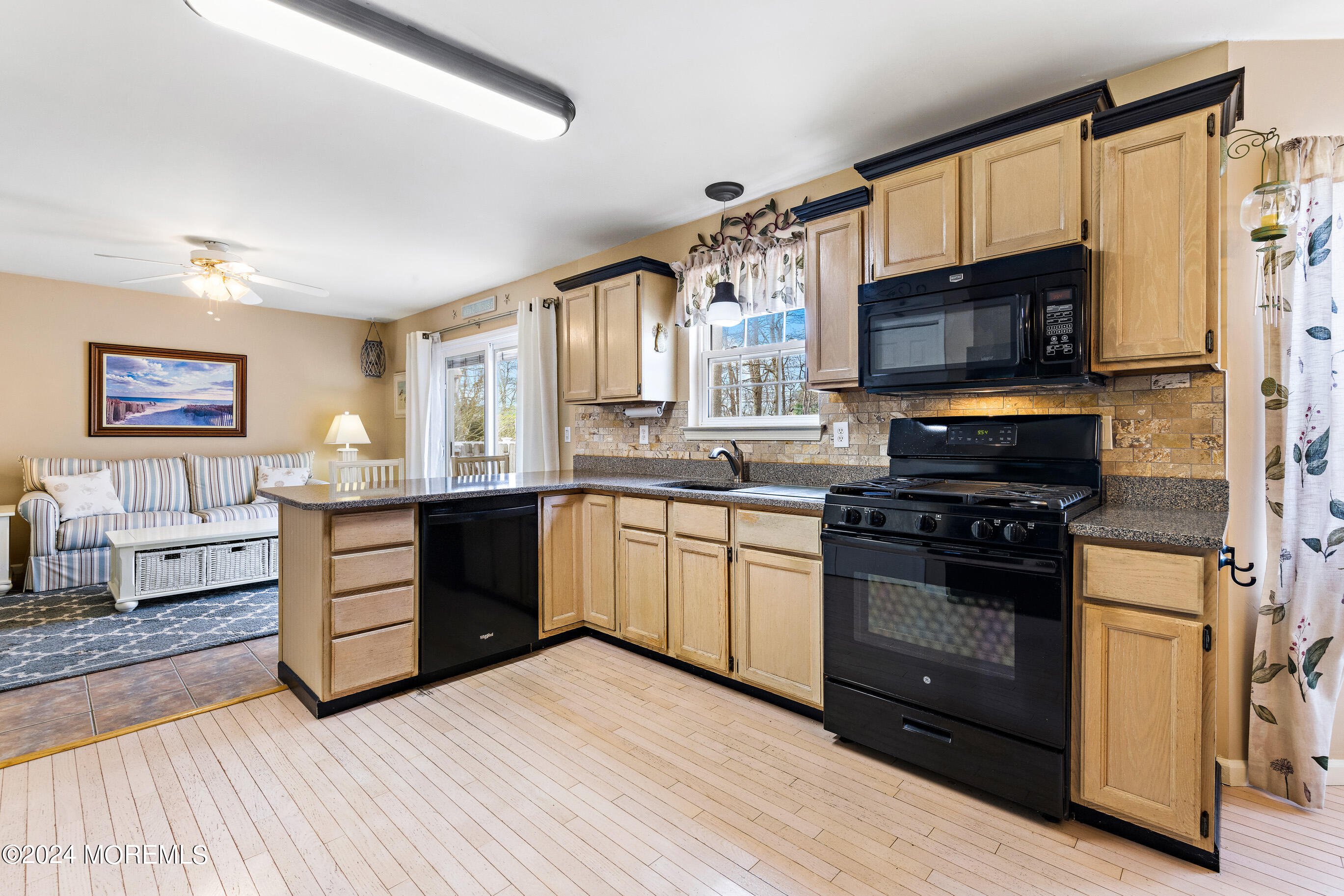 275 S Lakeshore Drive