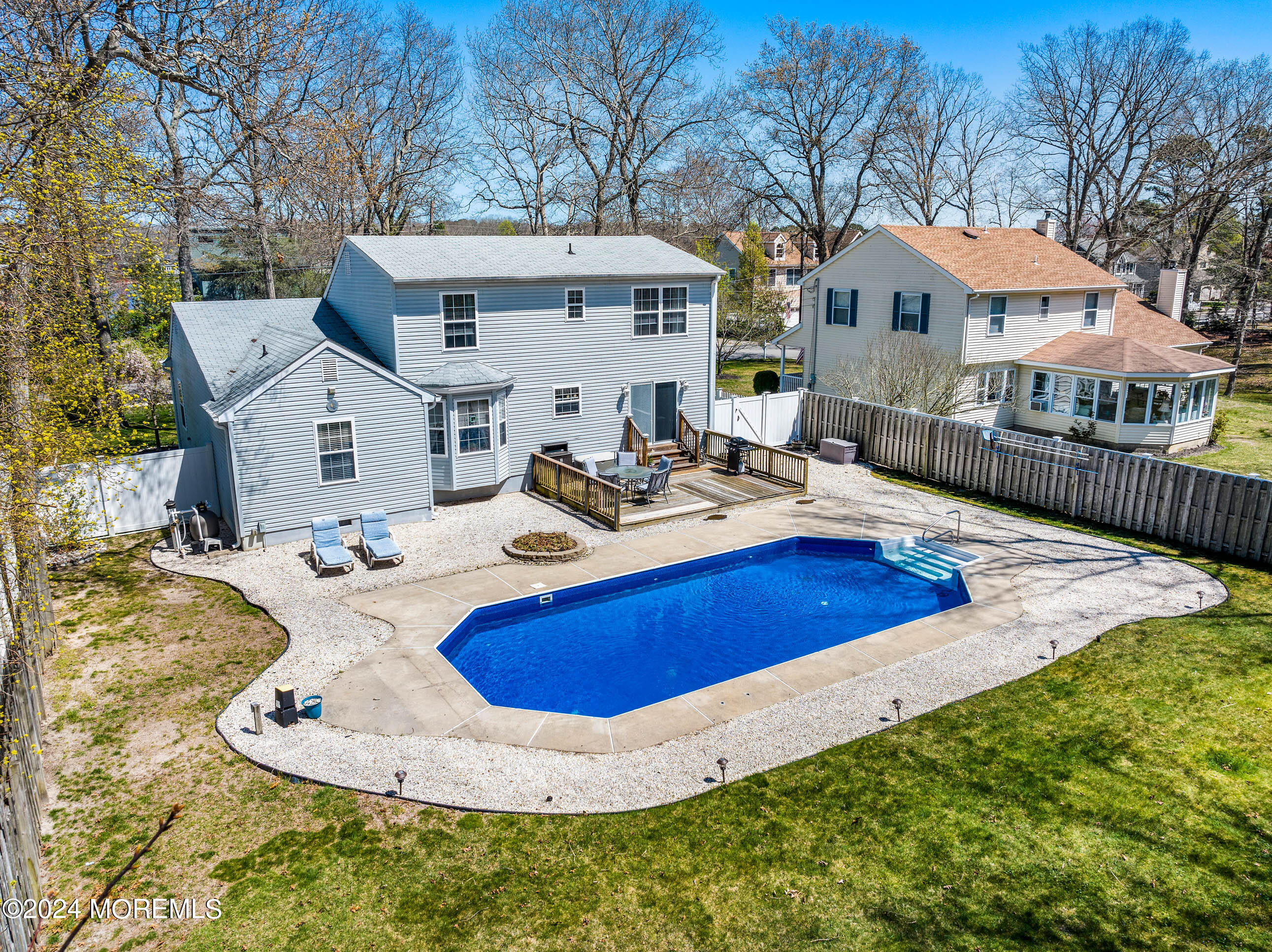 275 S Lakeshore Drive