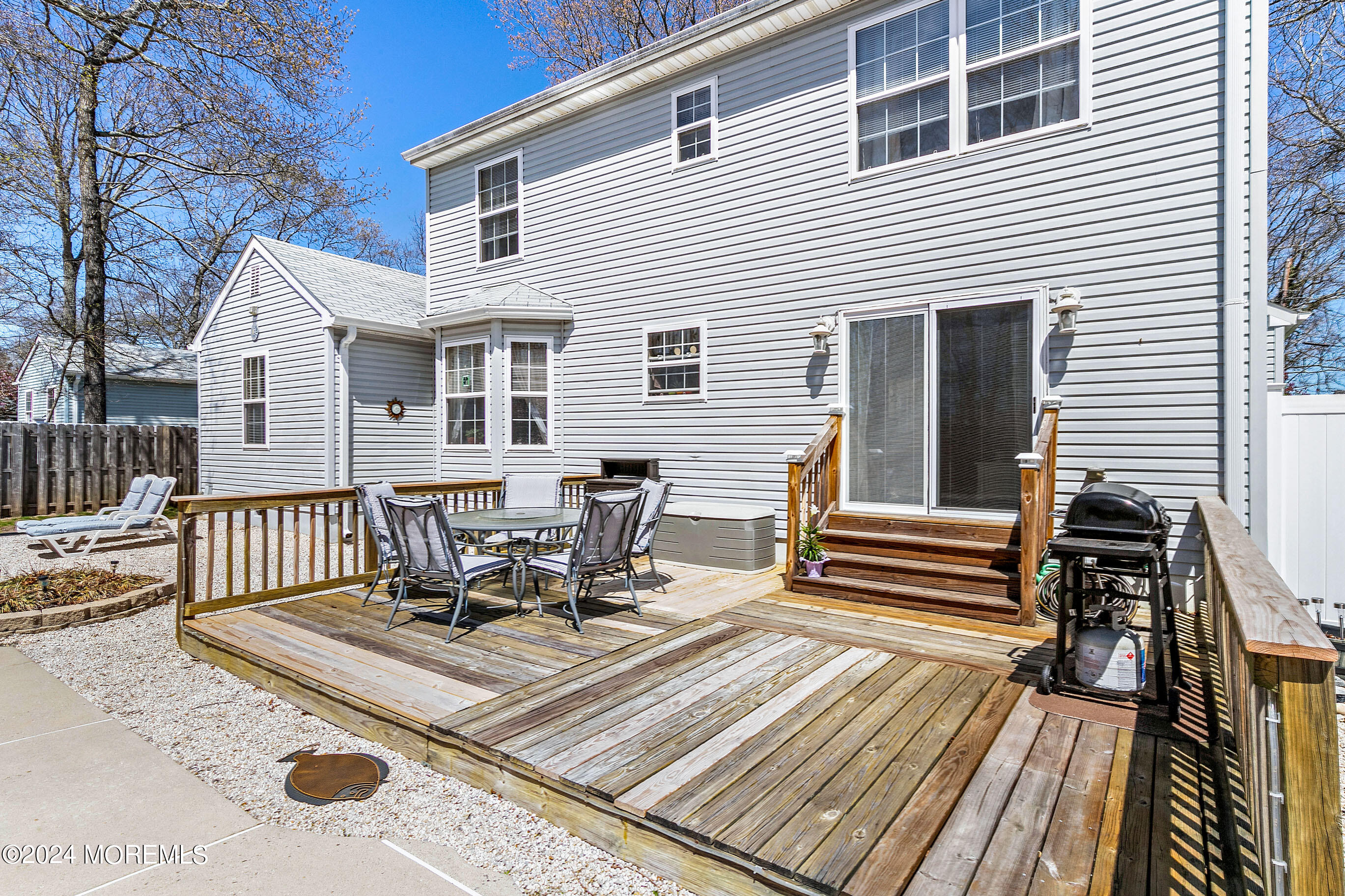 275 S Lakeshore Drive