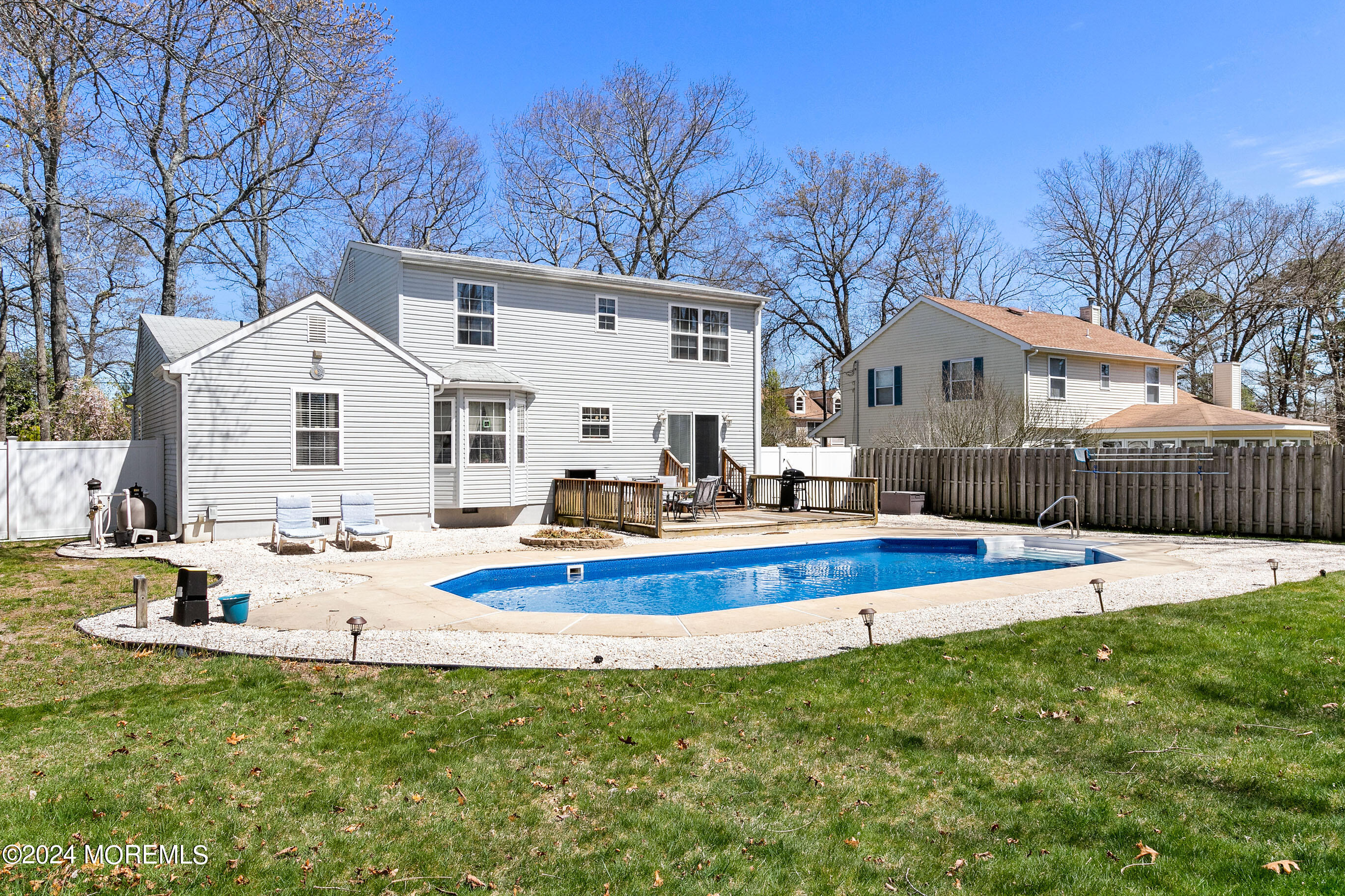 275 S Lakeshore Drive