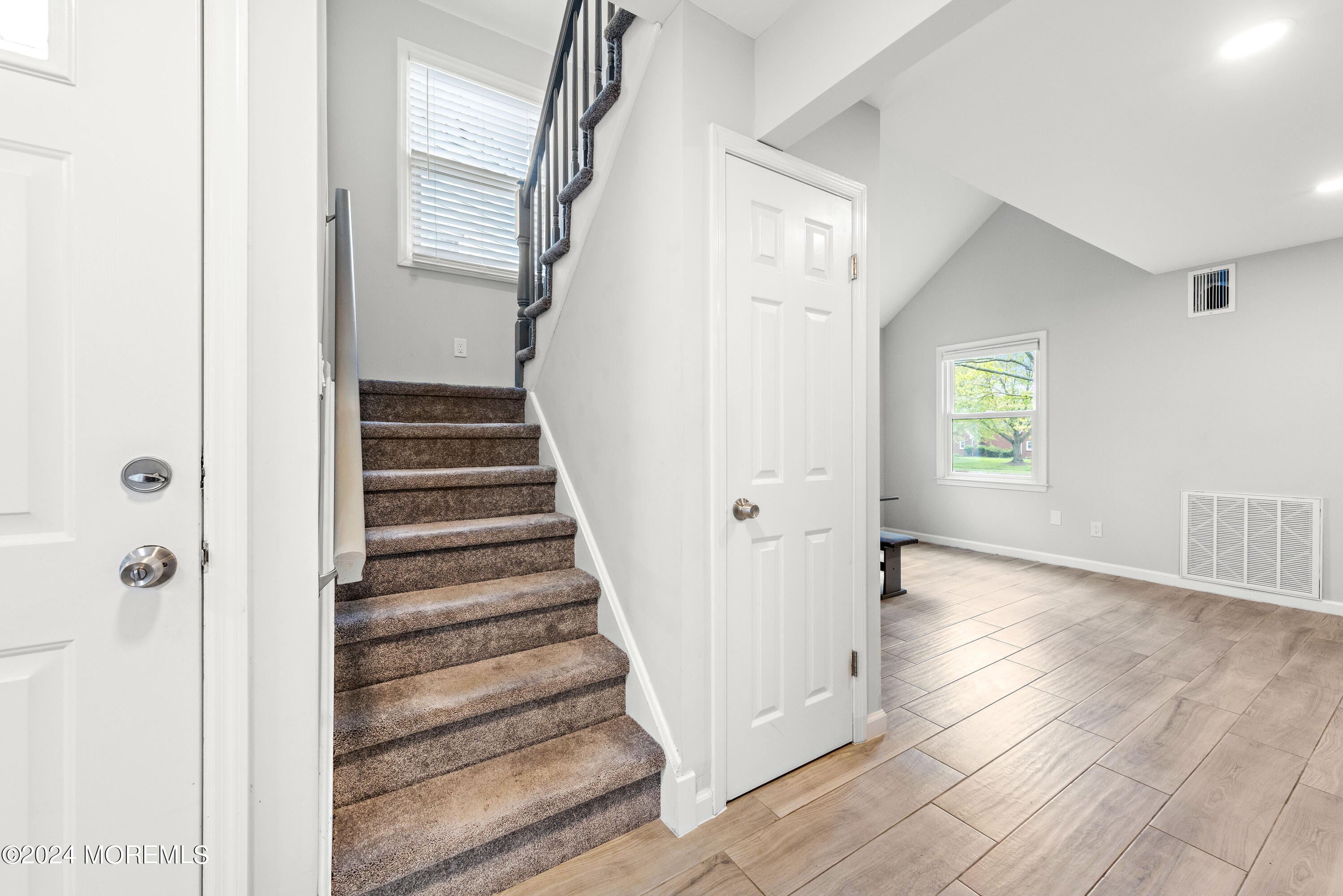 15 Twain Court