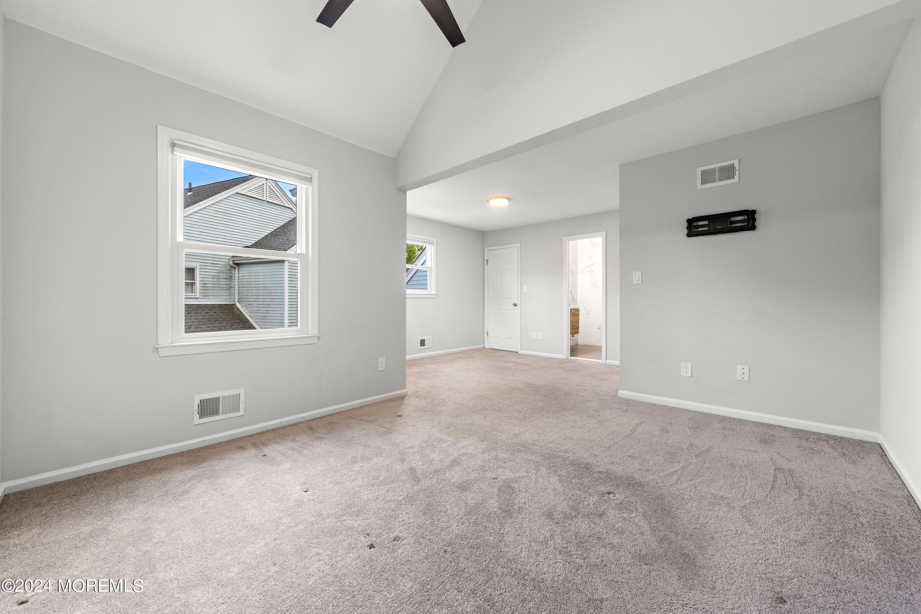 15 Twain Court