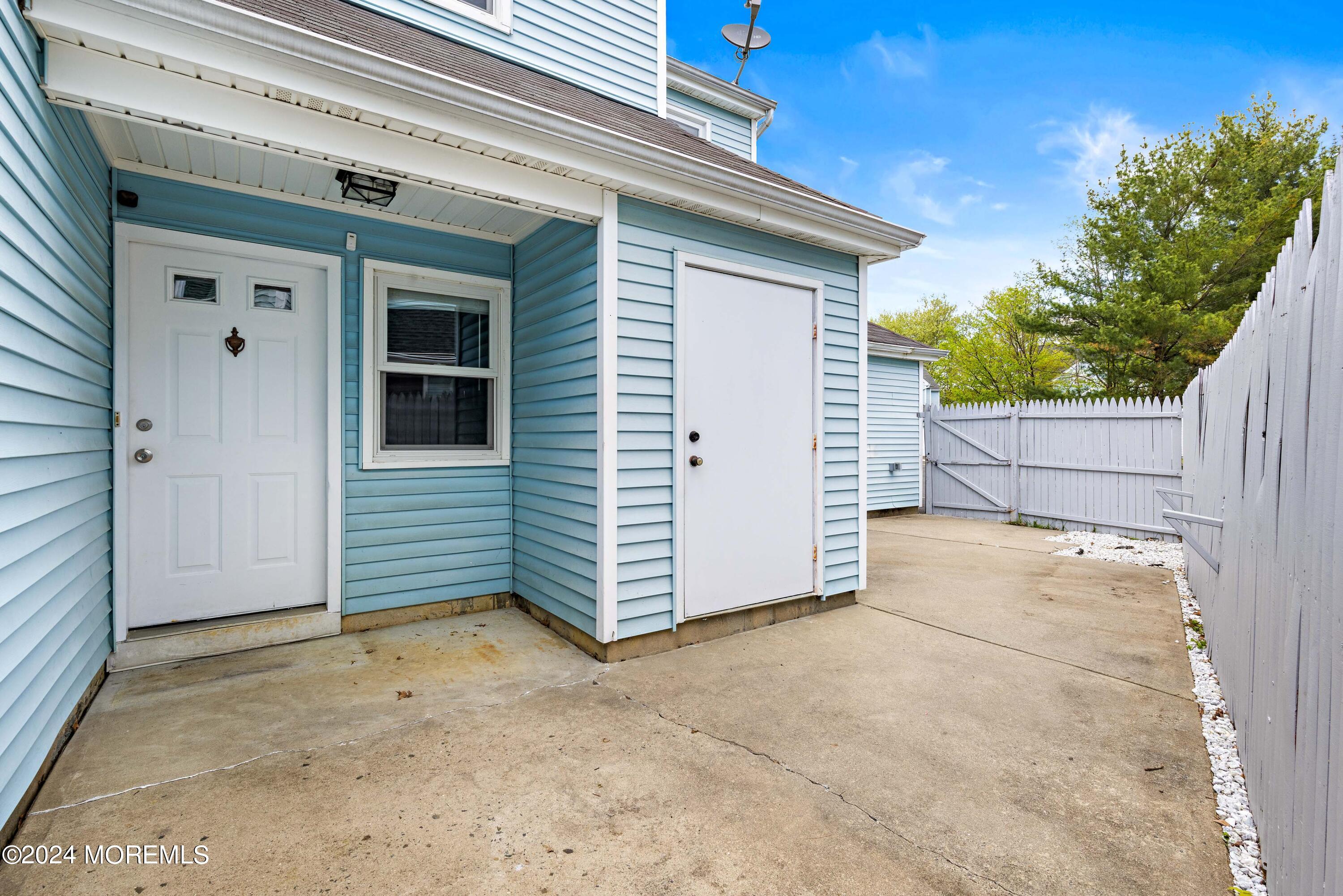 15 Twain Court
