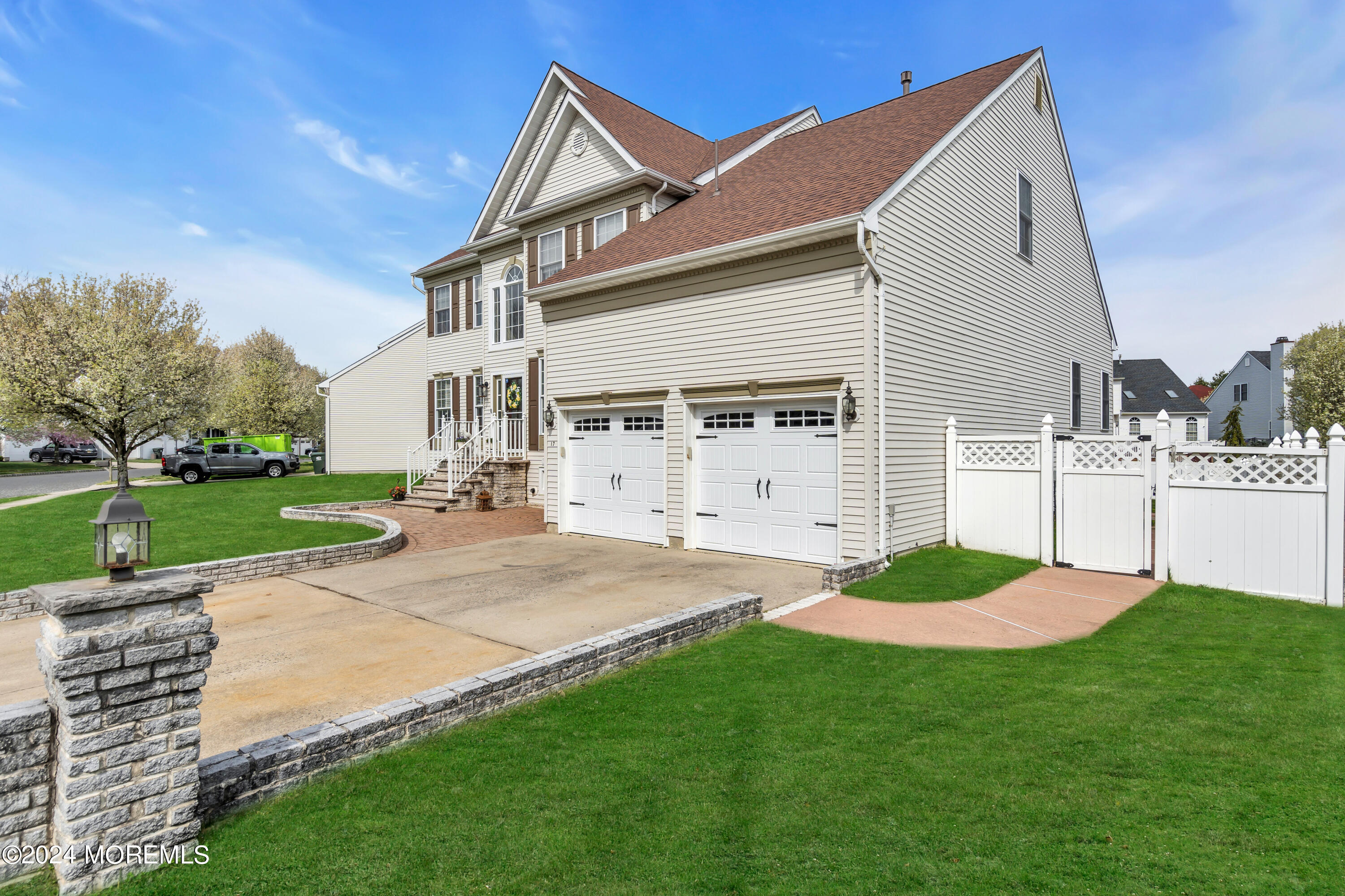 17 Gristmill Road