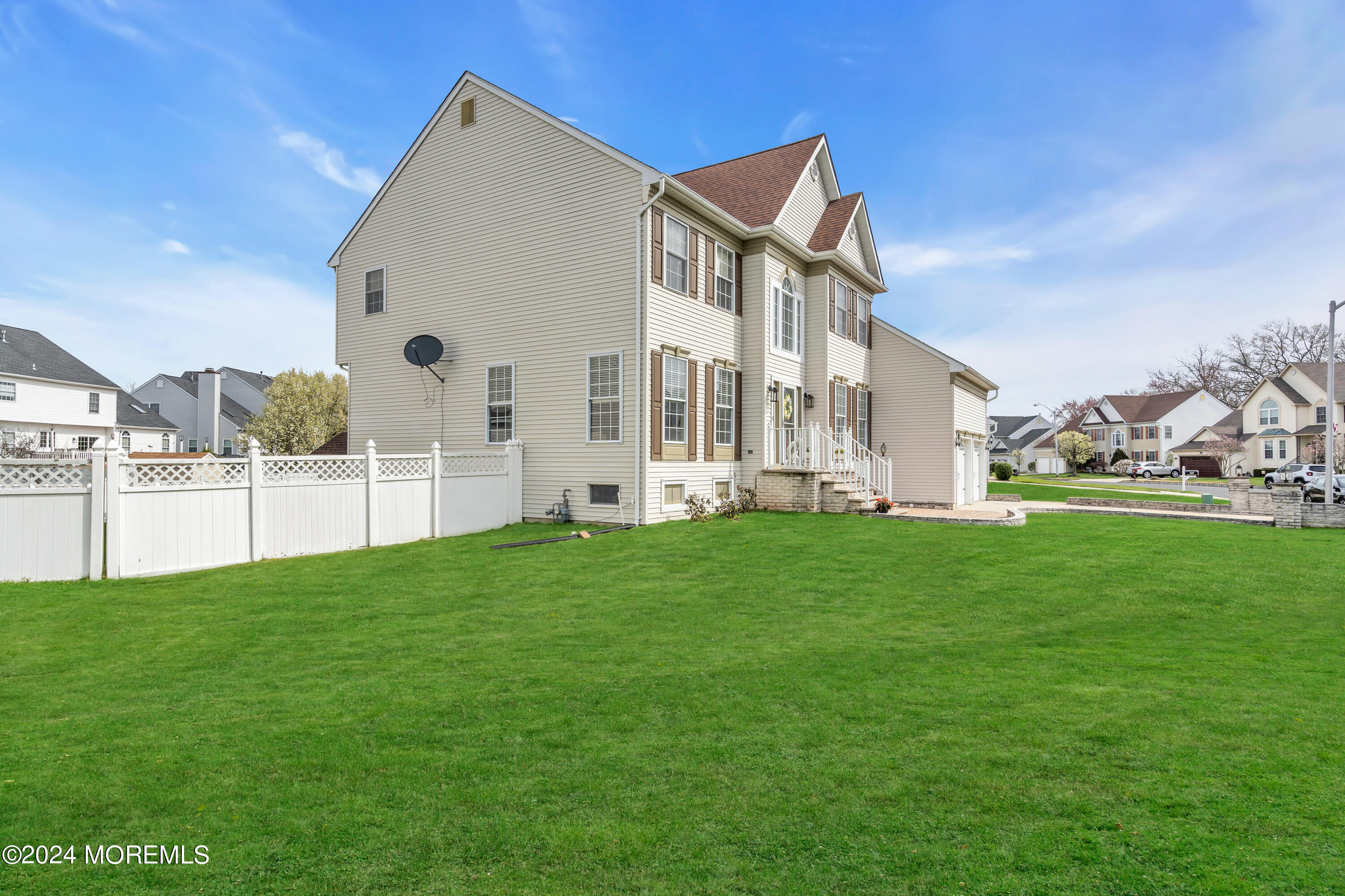 17 Gristmill Road