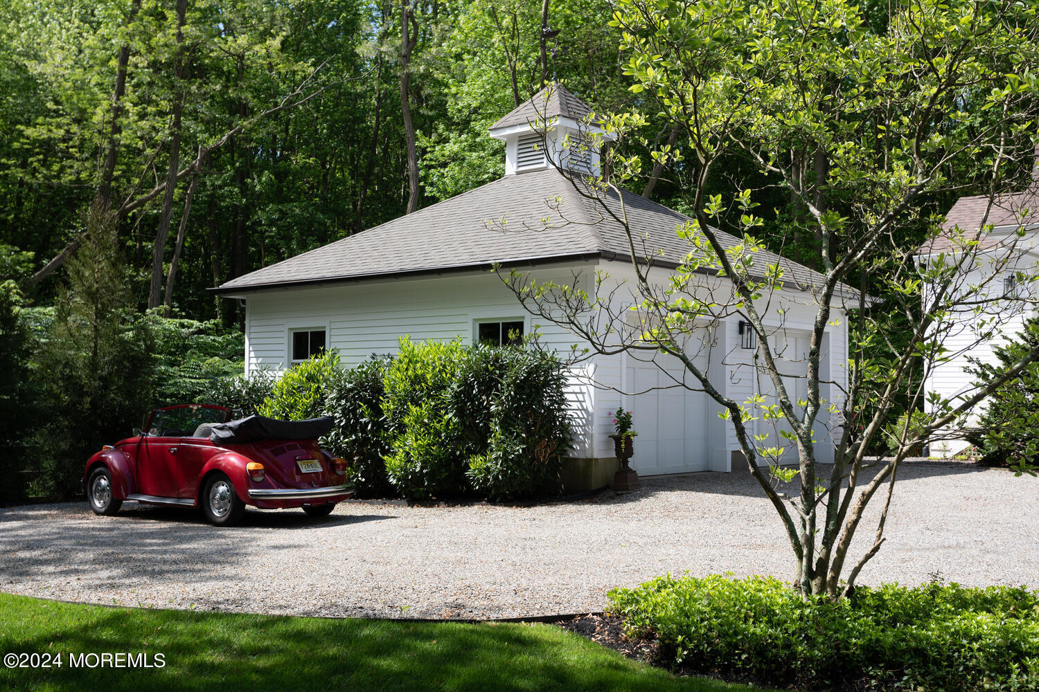 40 Brookside Farm Road