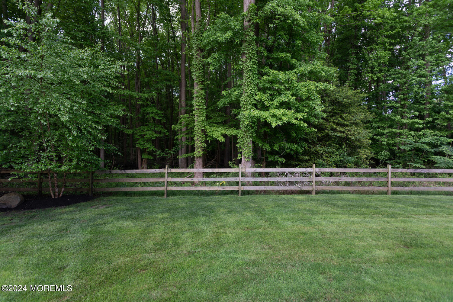 40 Brookside Farm Road