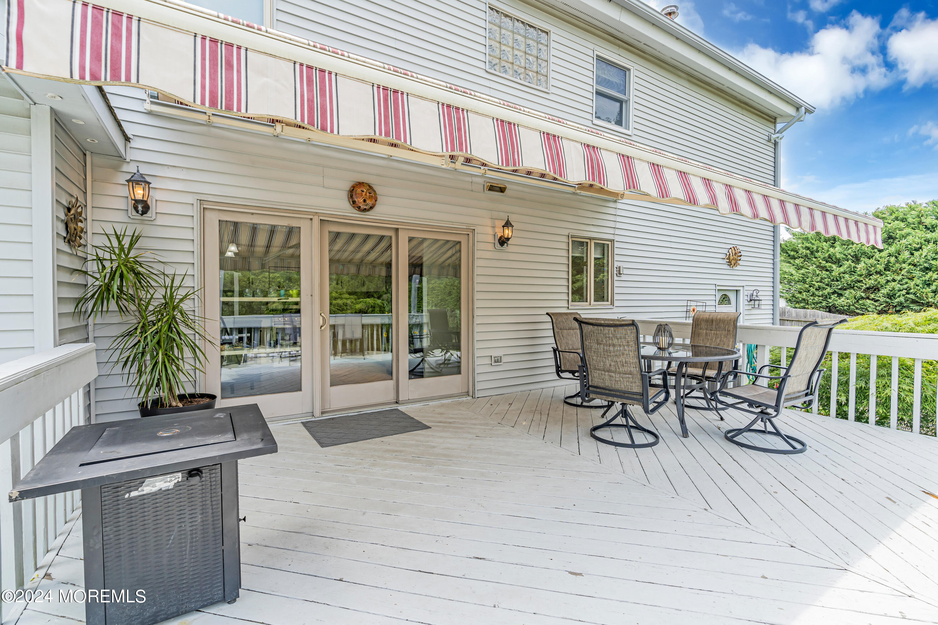 15 Mcqueen Boulevard