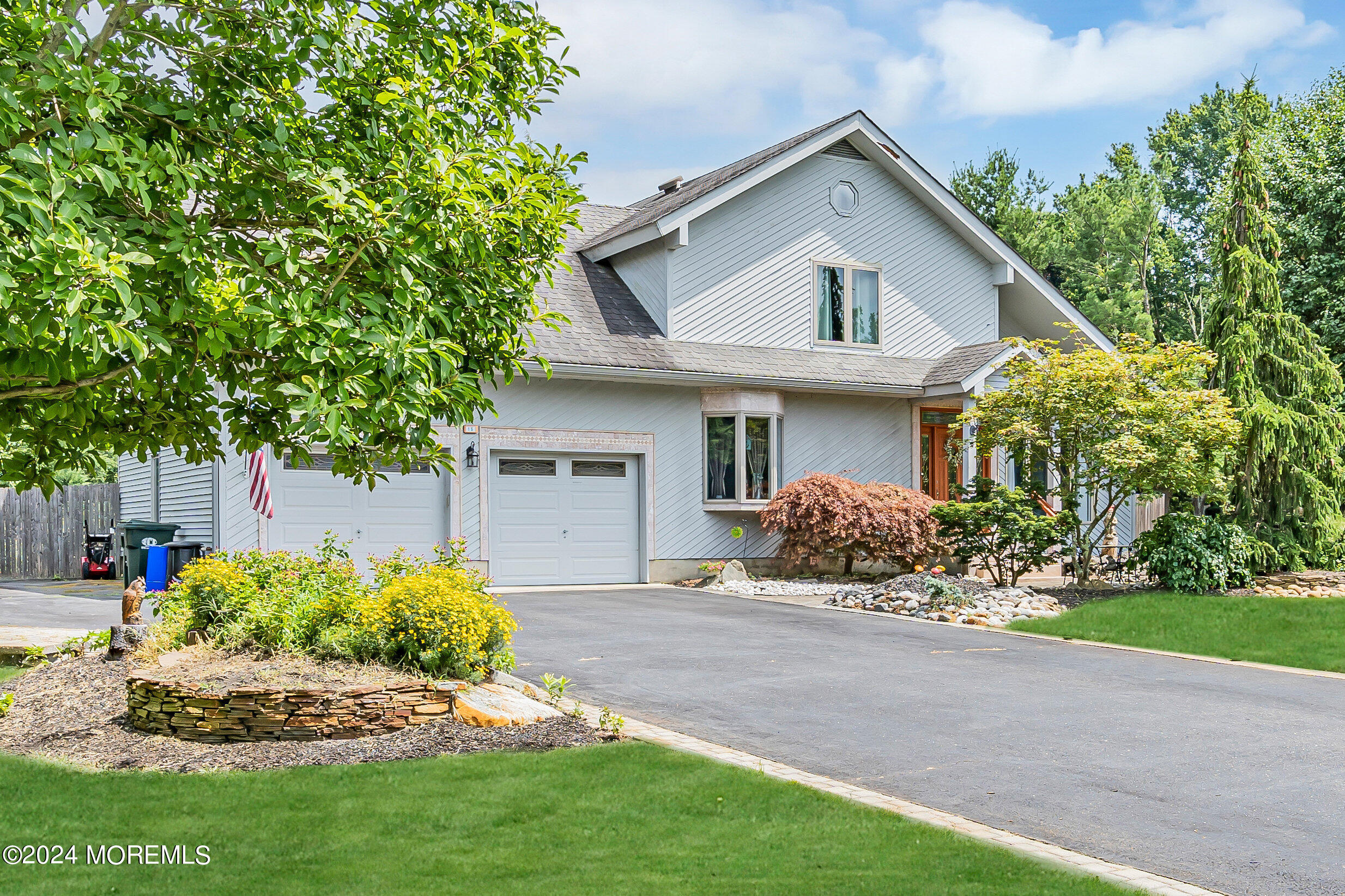 15 Mcqueen Boulevard