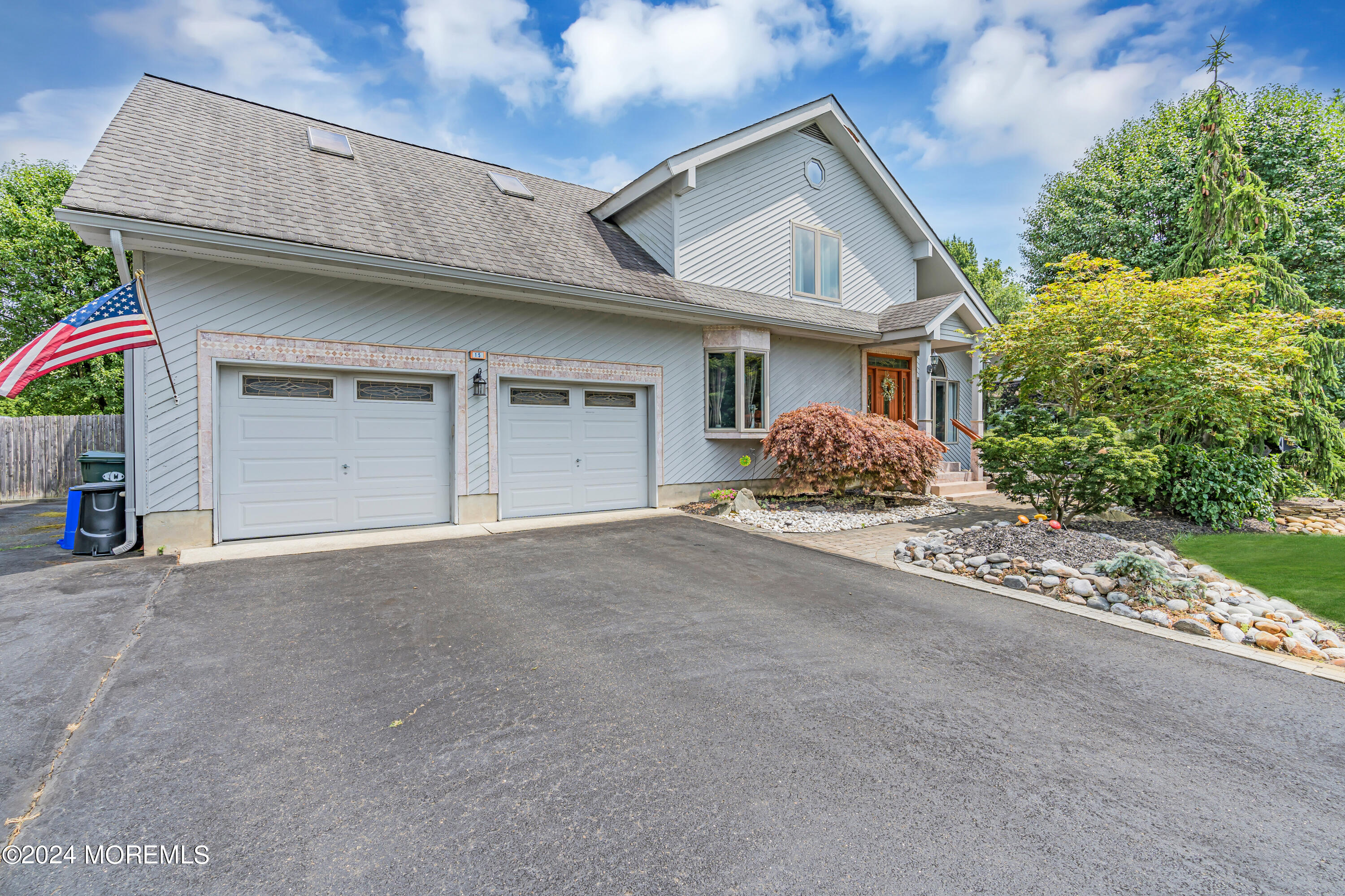 15 Mcqueen Boulevard