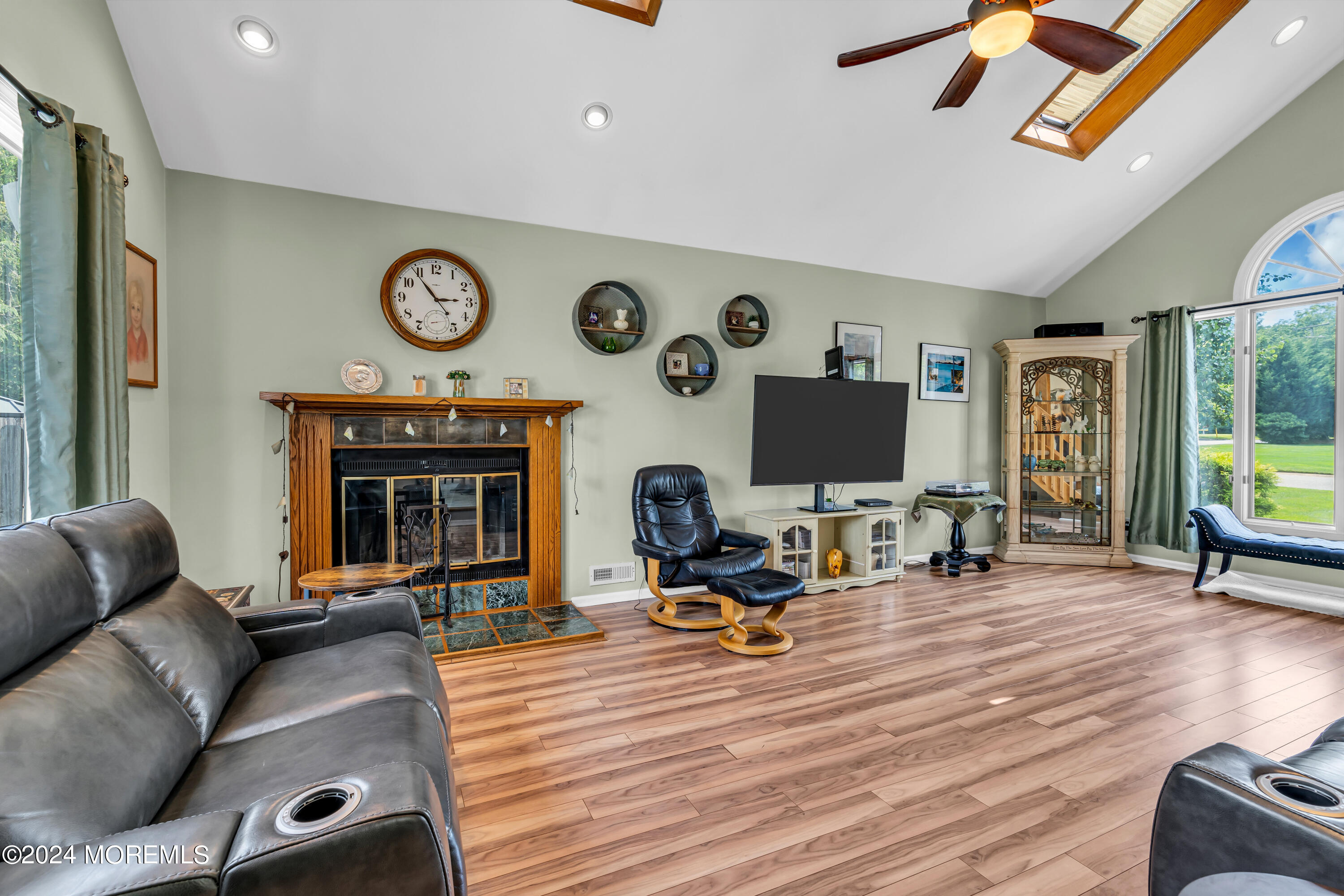 15 Mcqueen Boulevard