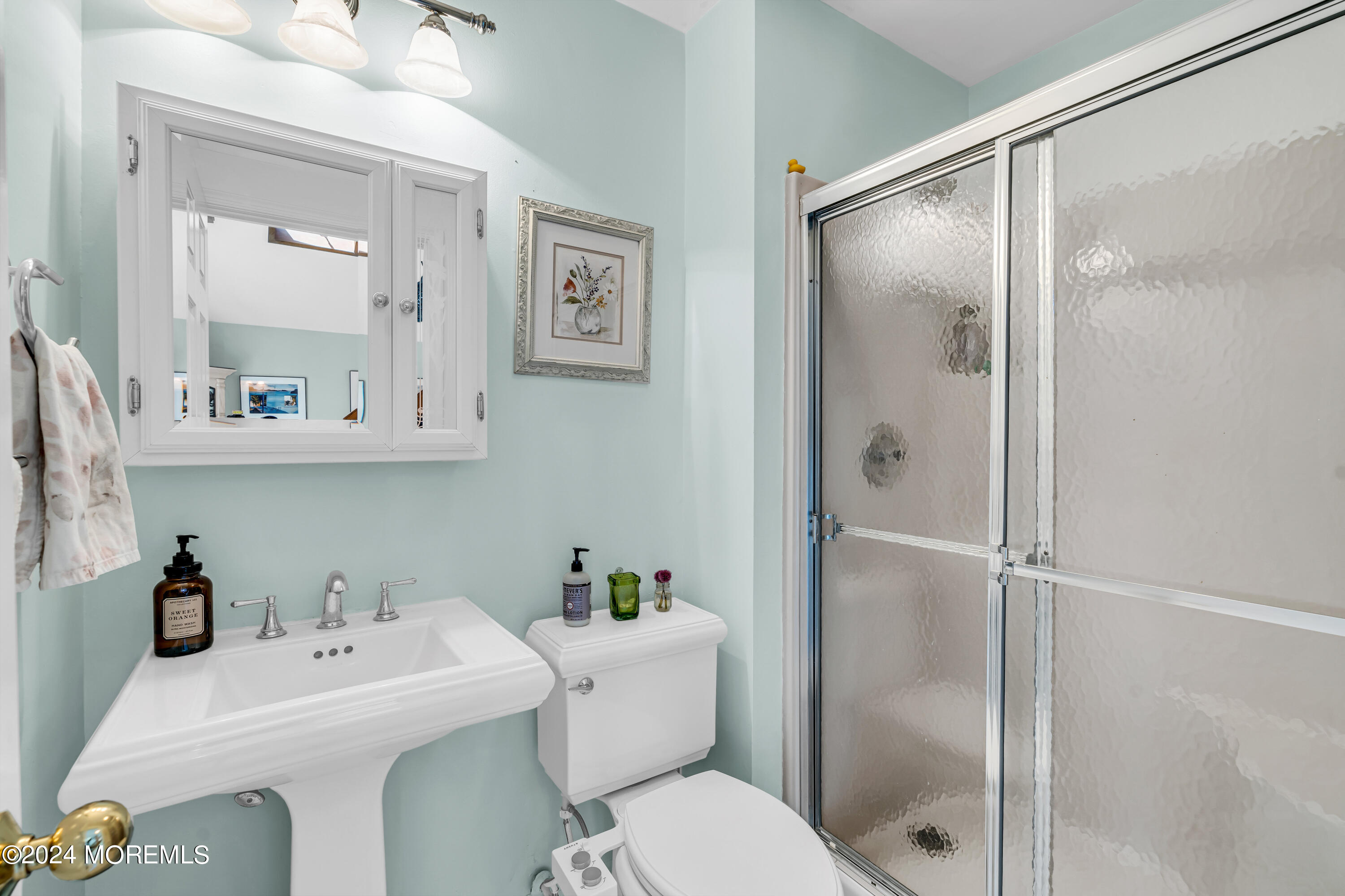 15 Mcqueen Boulevard