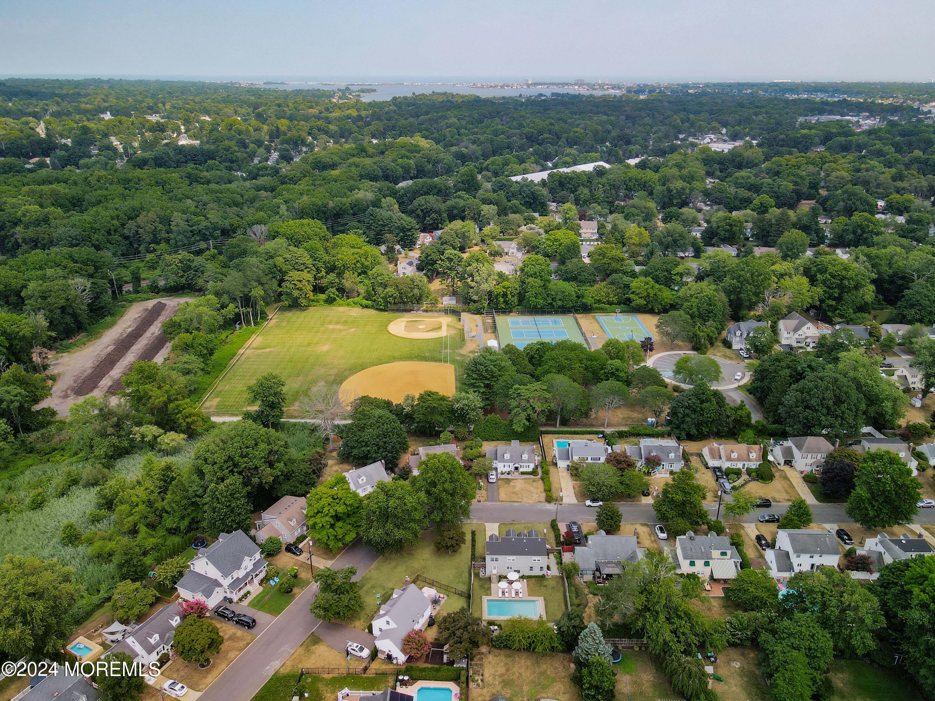 109 Robinson Place