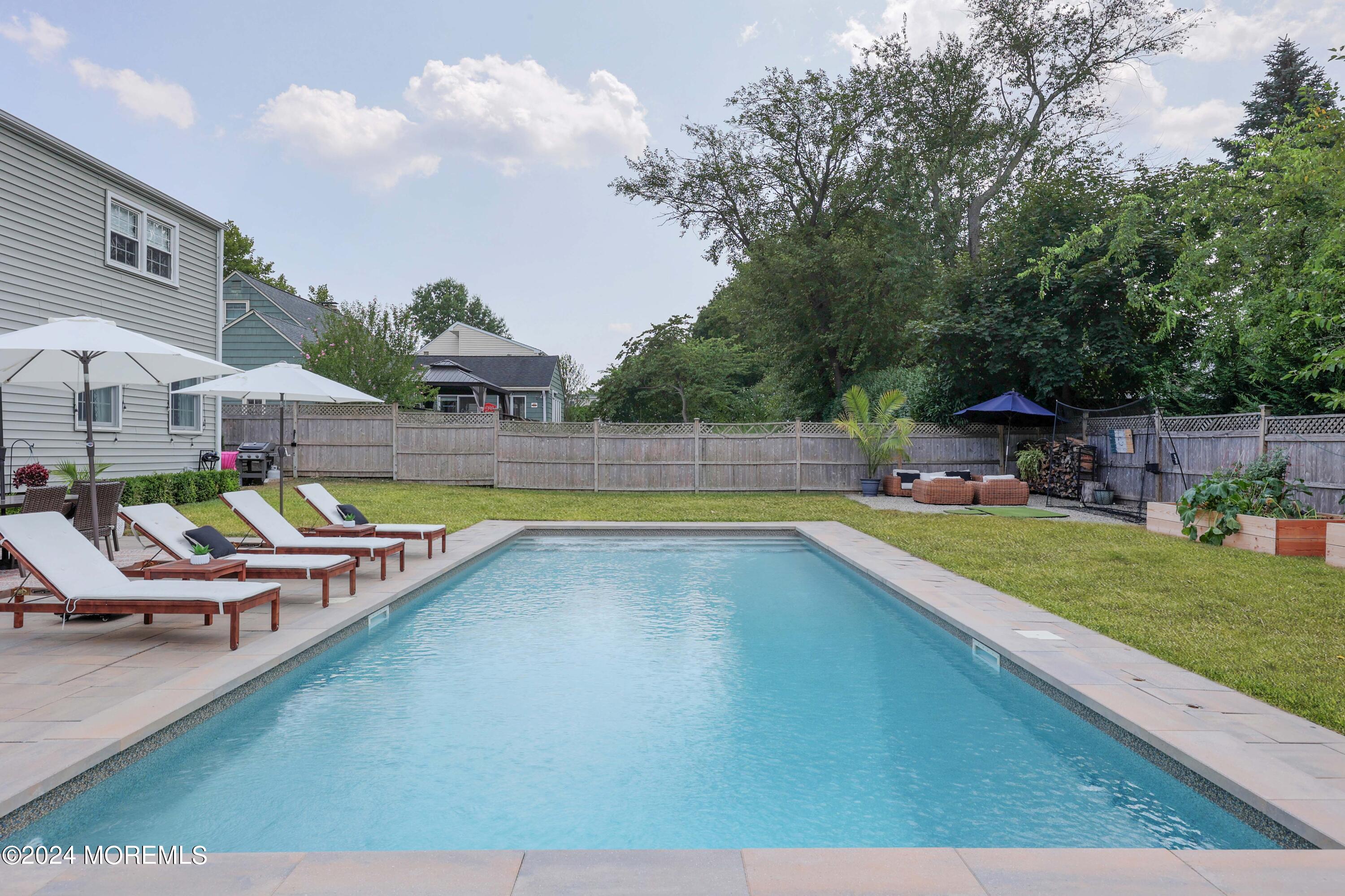 109 Robinson Place