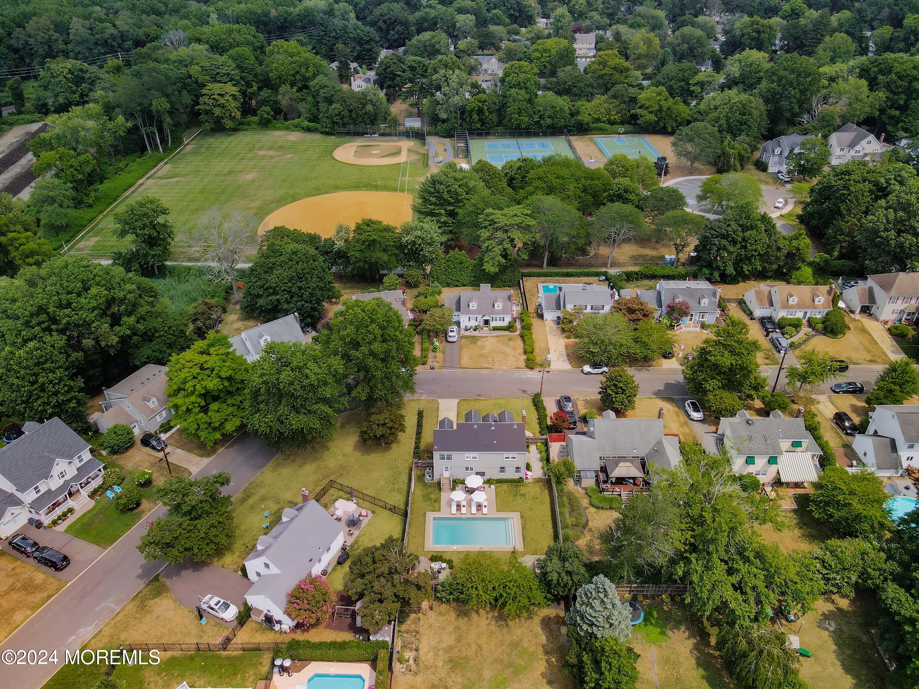 109 Robinson Place