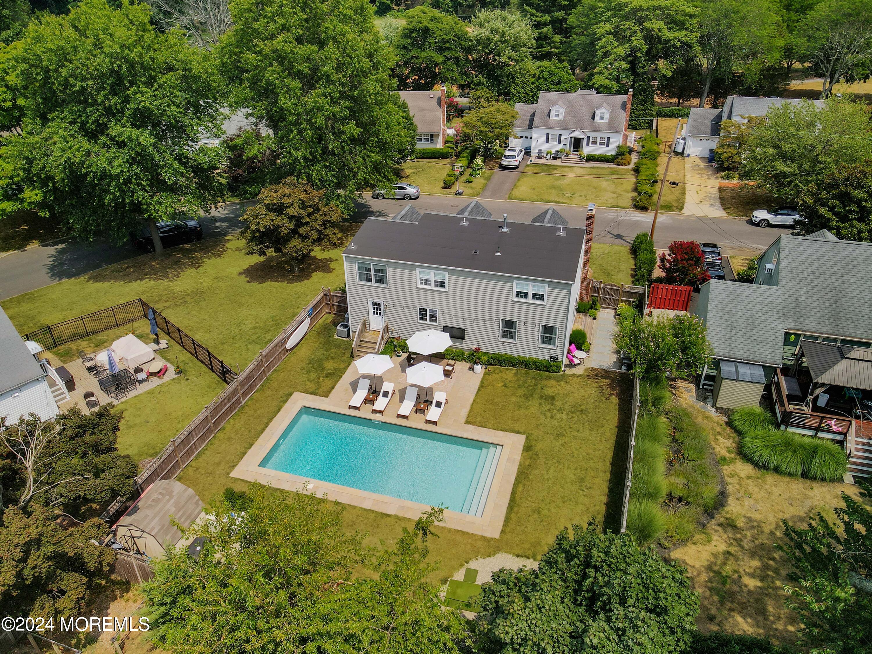 109 Robinson Place