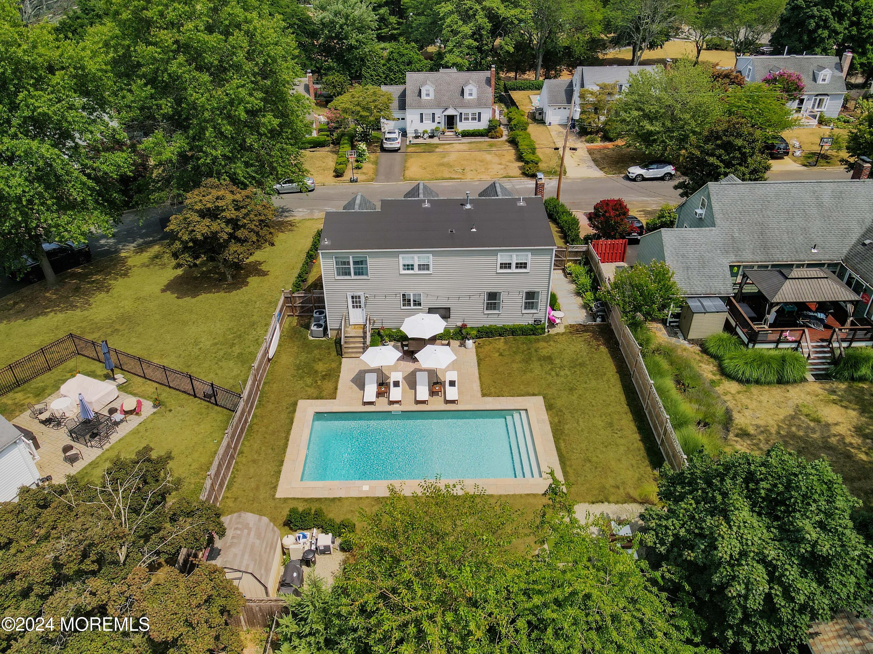 109 Robinson Place