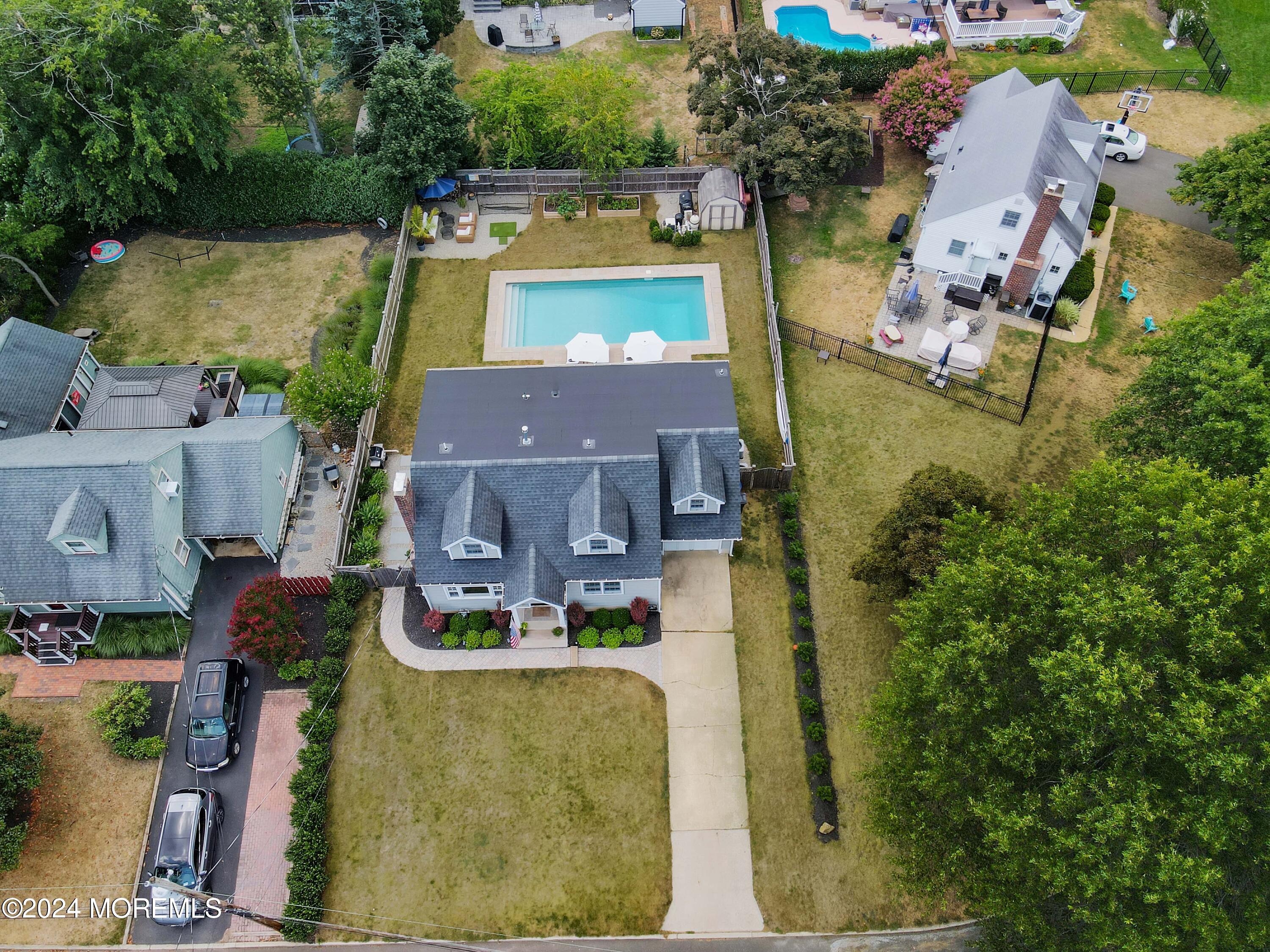 109 Robinson Place