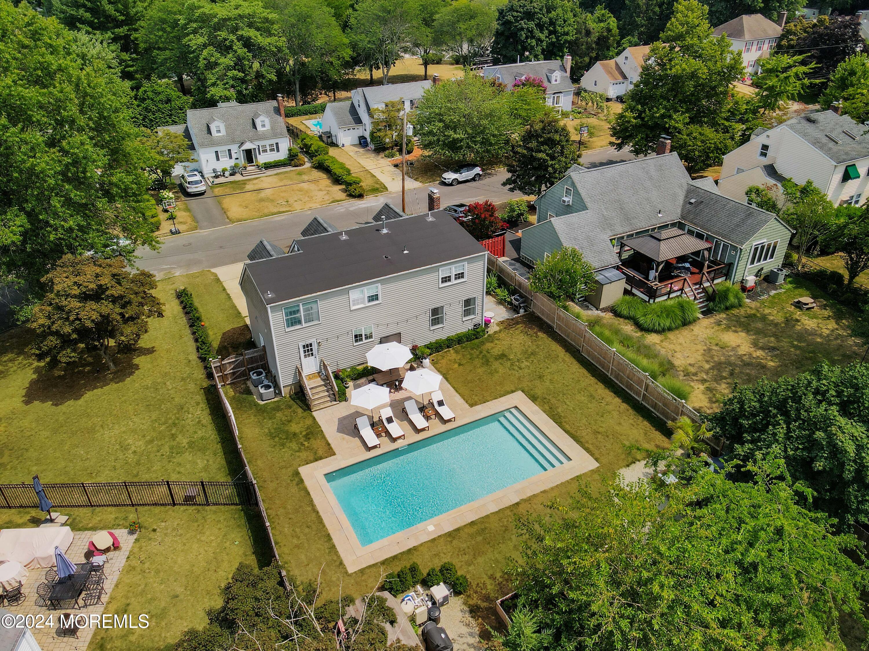 109 Robinson Place