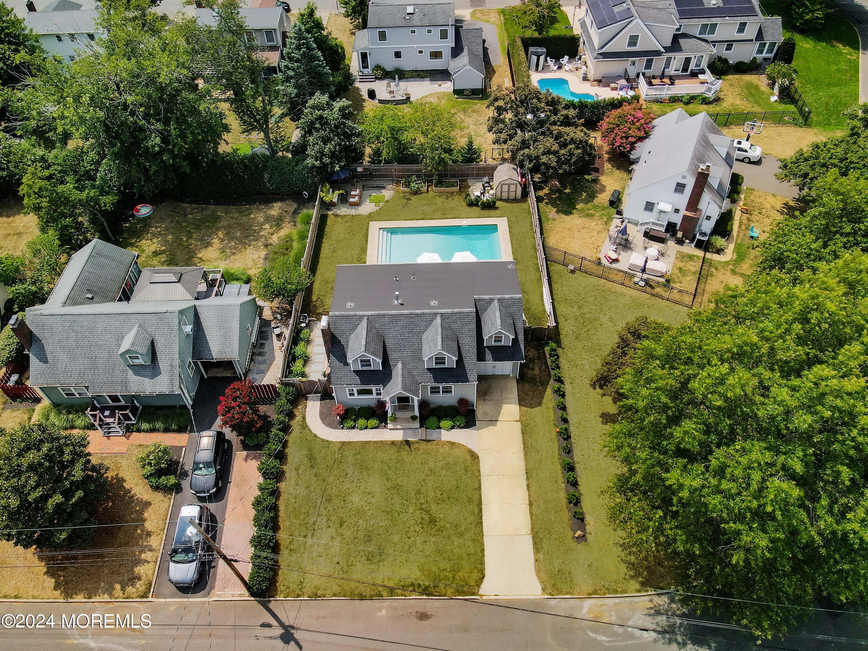 109 Robinson Place