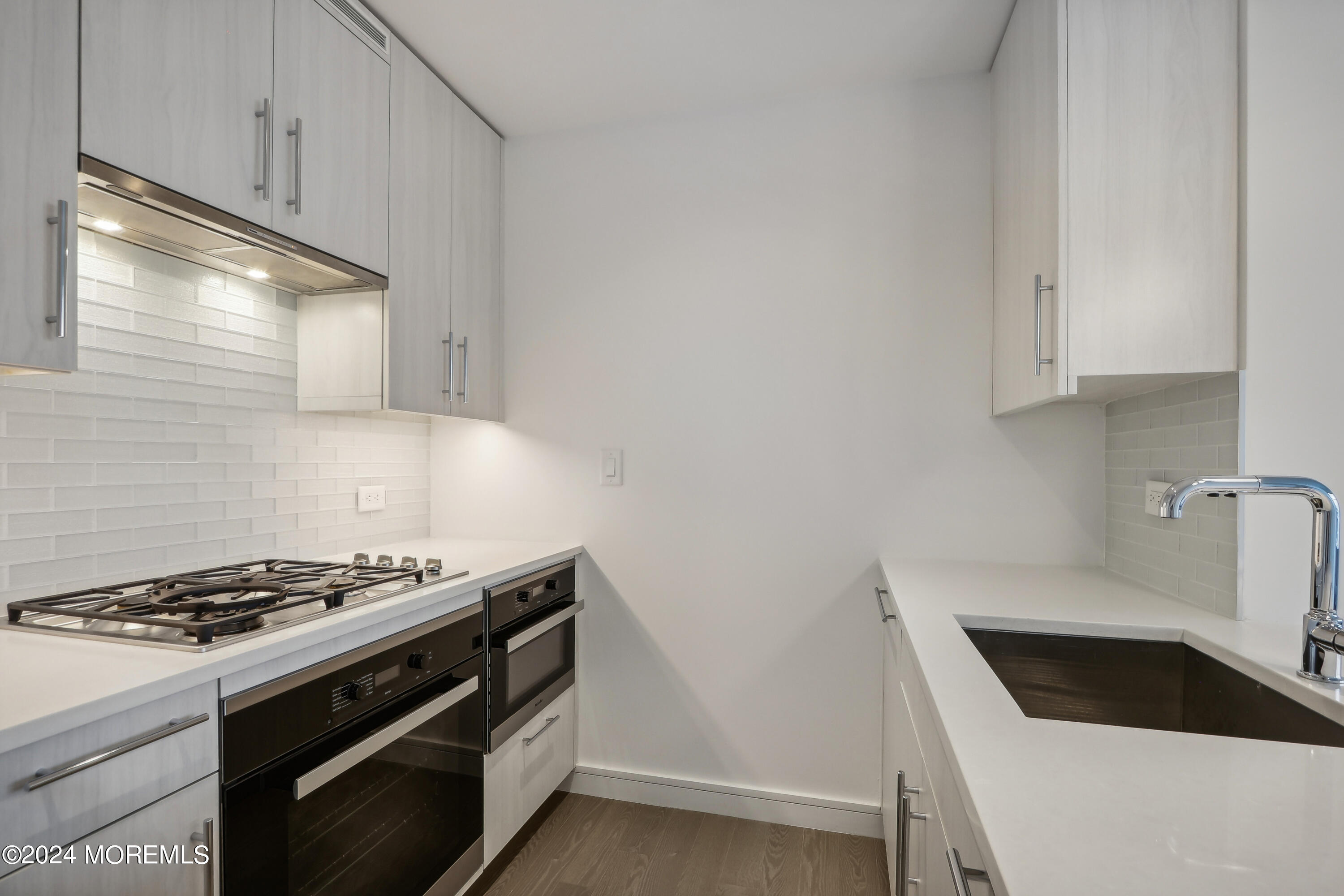 20 Melrose Terrace, 605