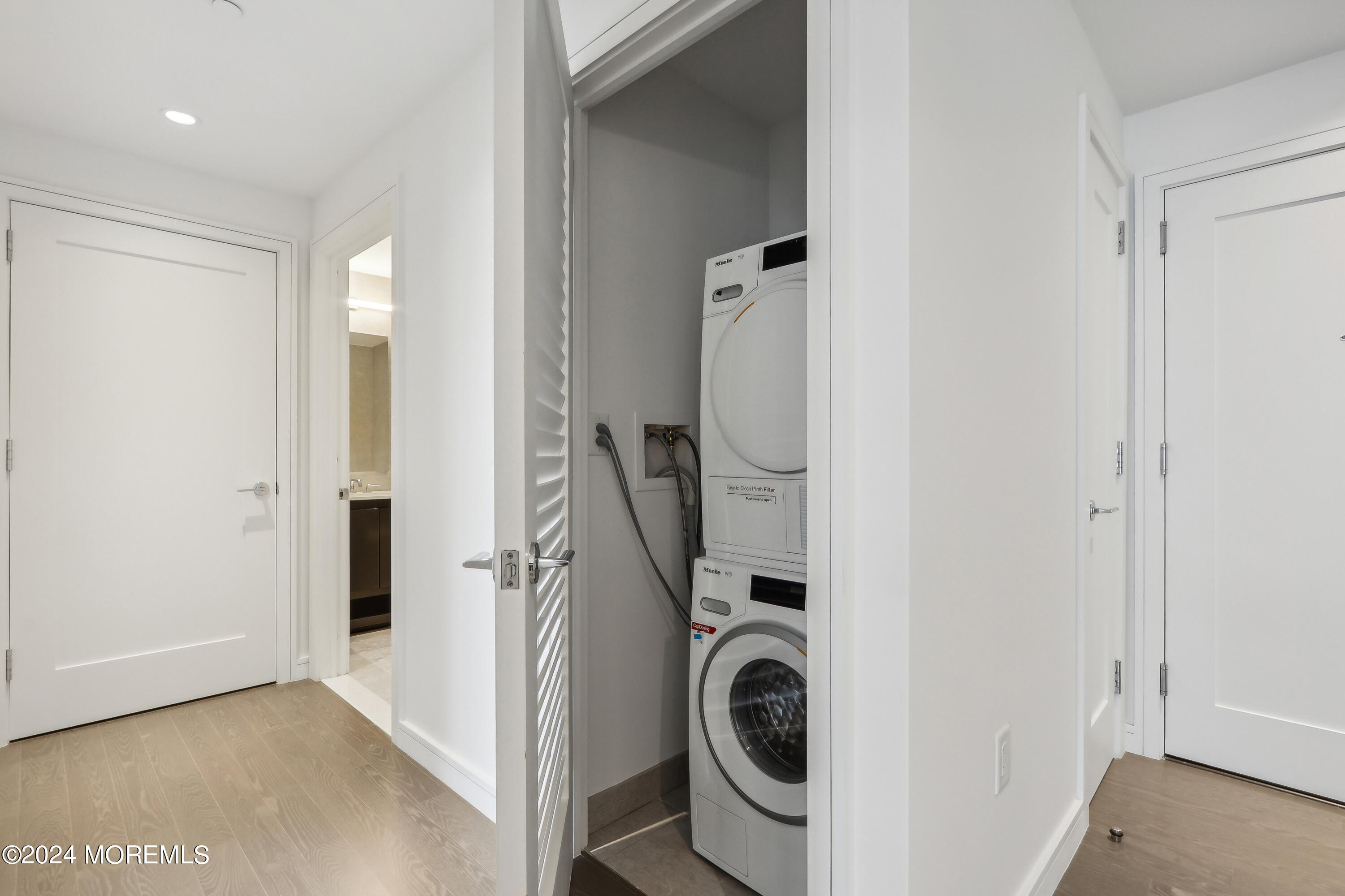 20 Melrose Terrace, 605