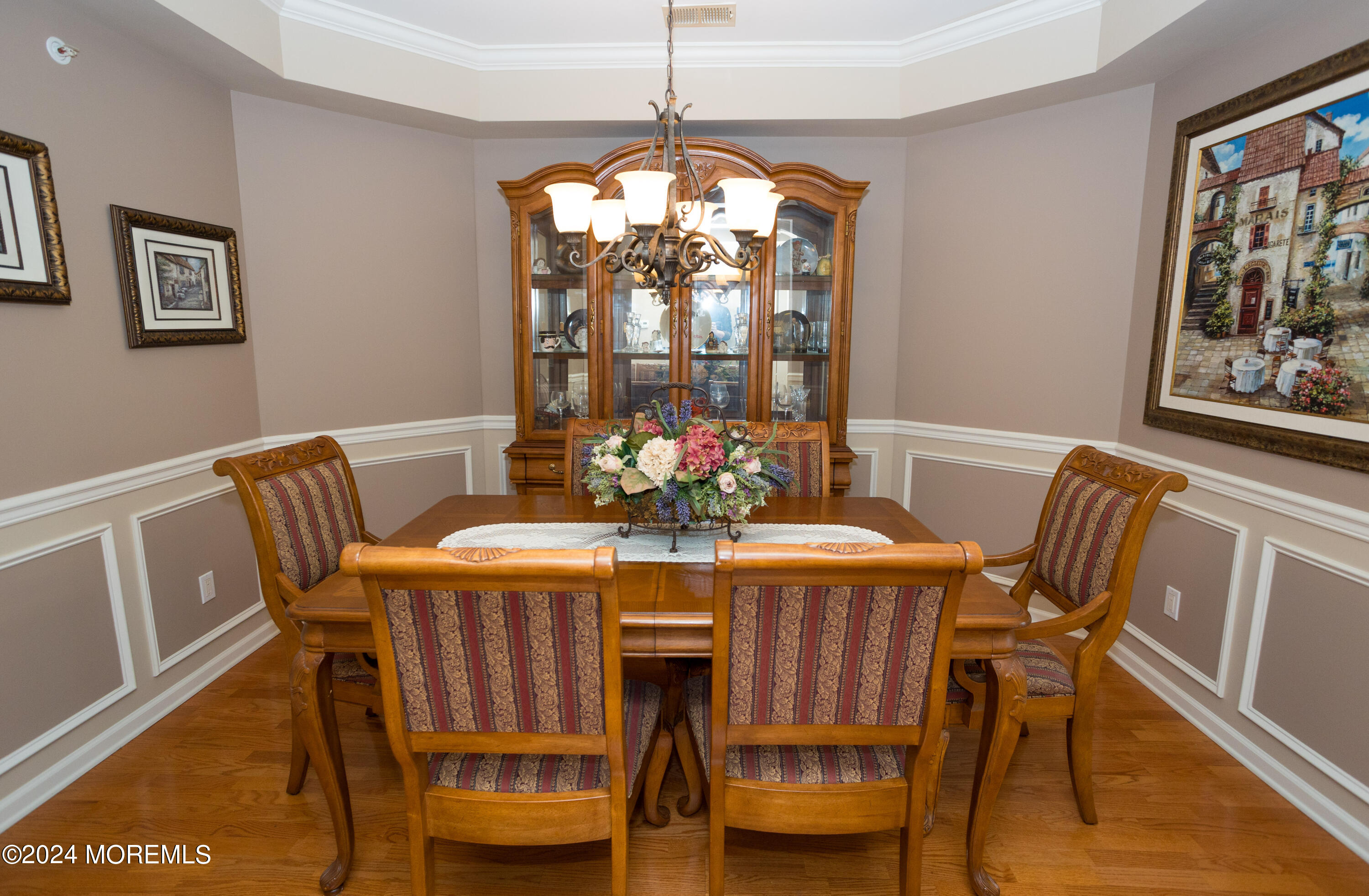 1404 Cedar Village Boulevard, 404