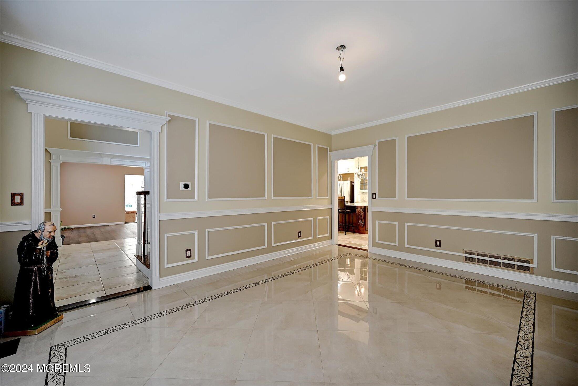 5 Wright Court