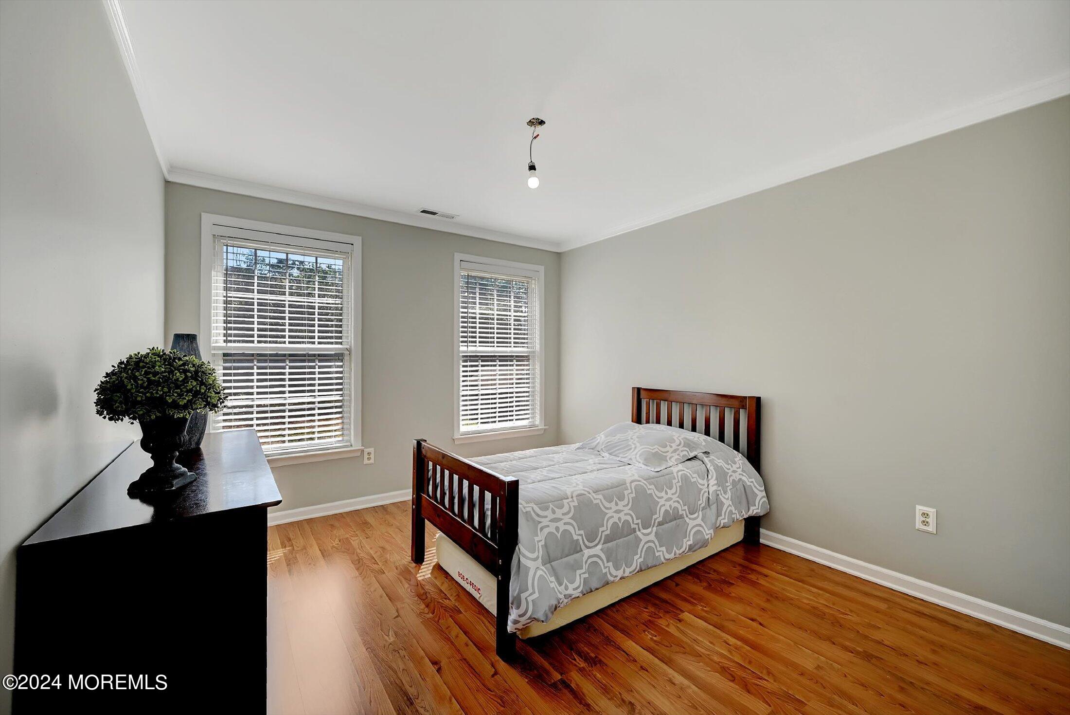 5 Wright Court